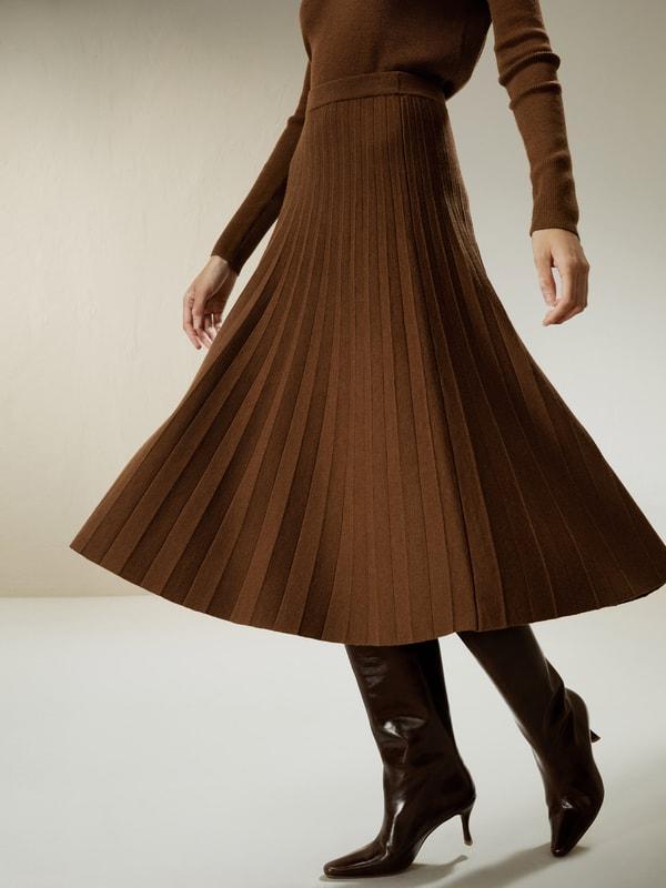 Collegiate Ultra-fine Merino Wool Skirt Product Image