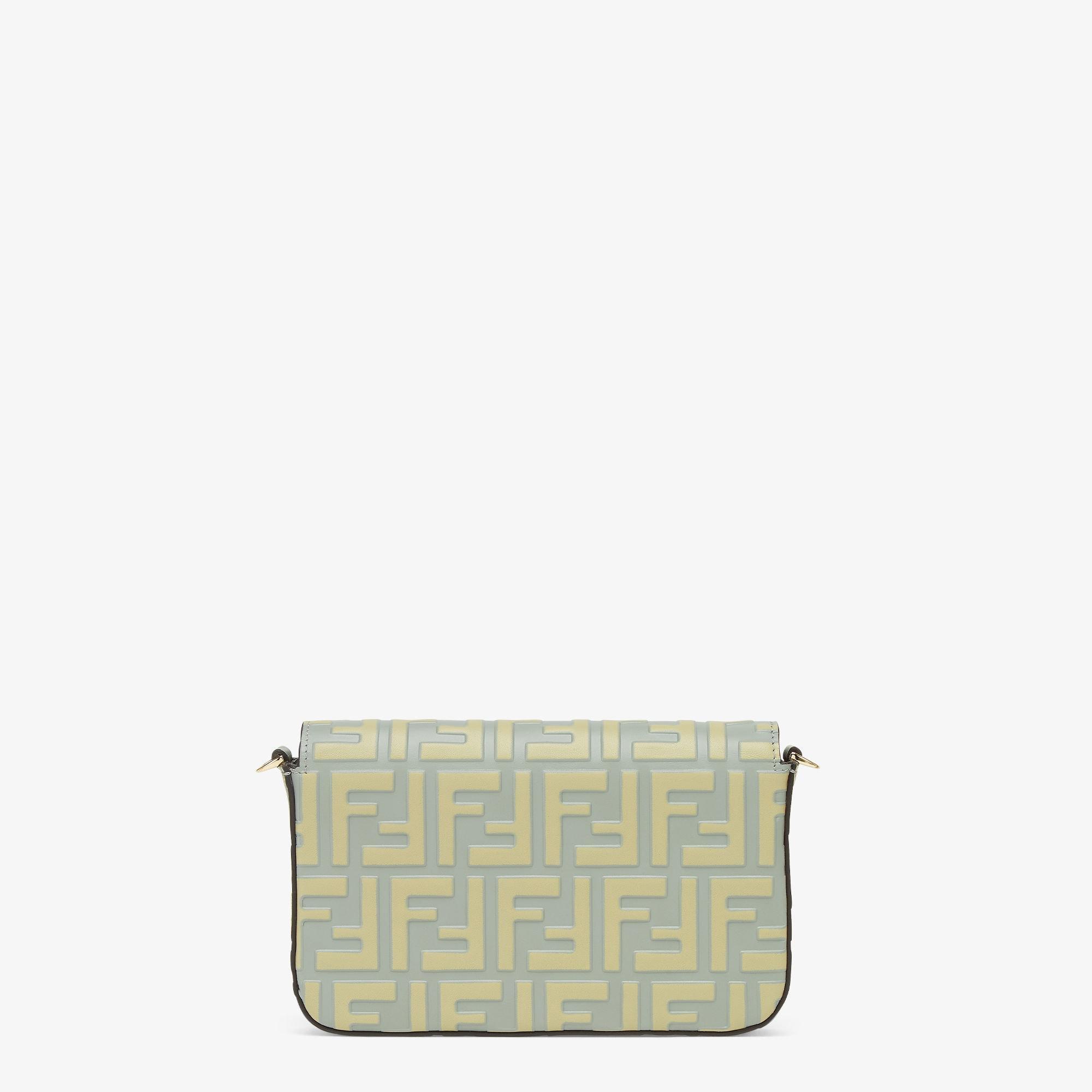 FF Diamonds Wallet On ChainGreen leather wallet Product Image