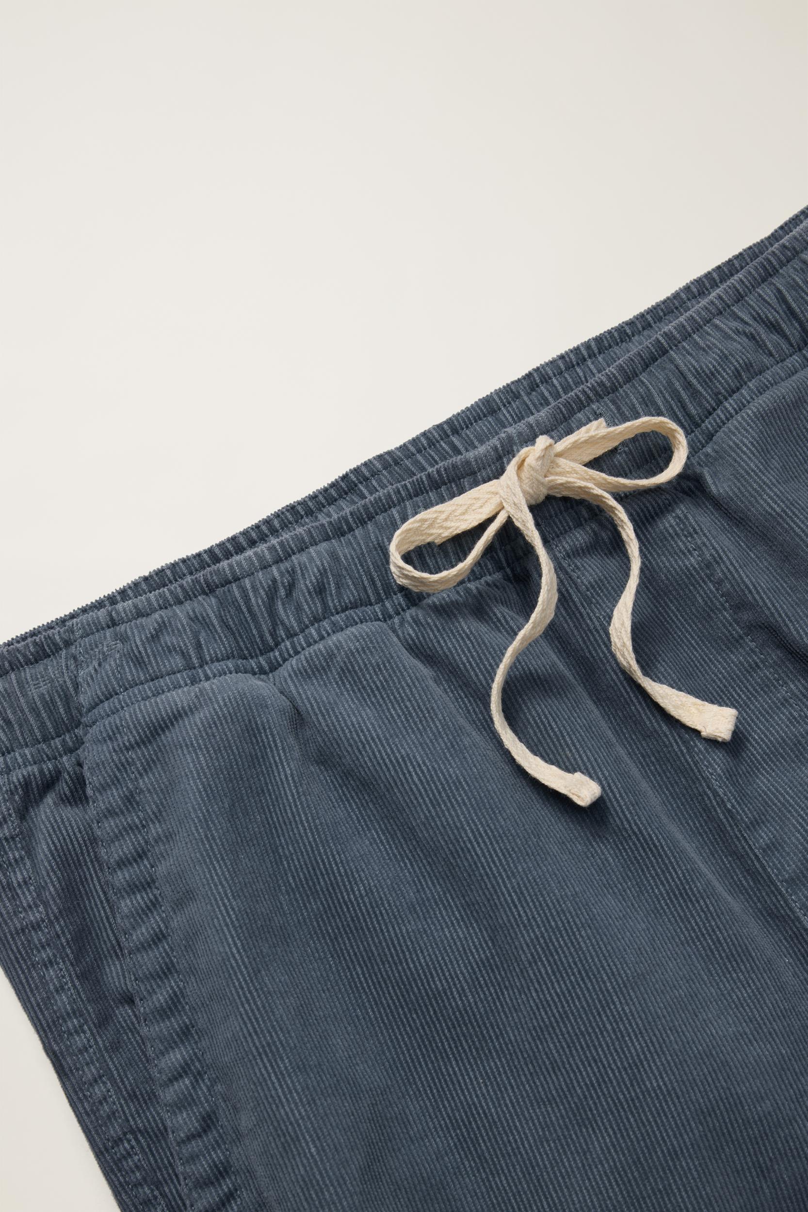 Nomad Short Product Image