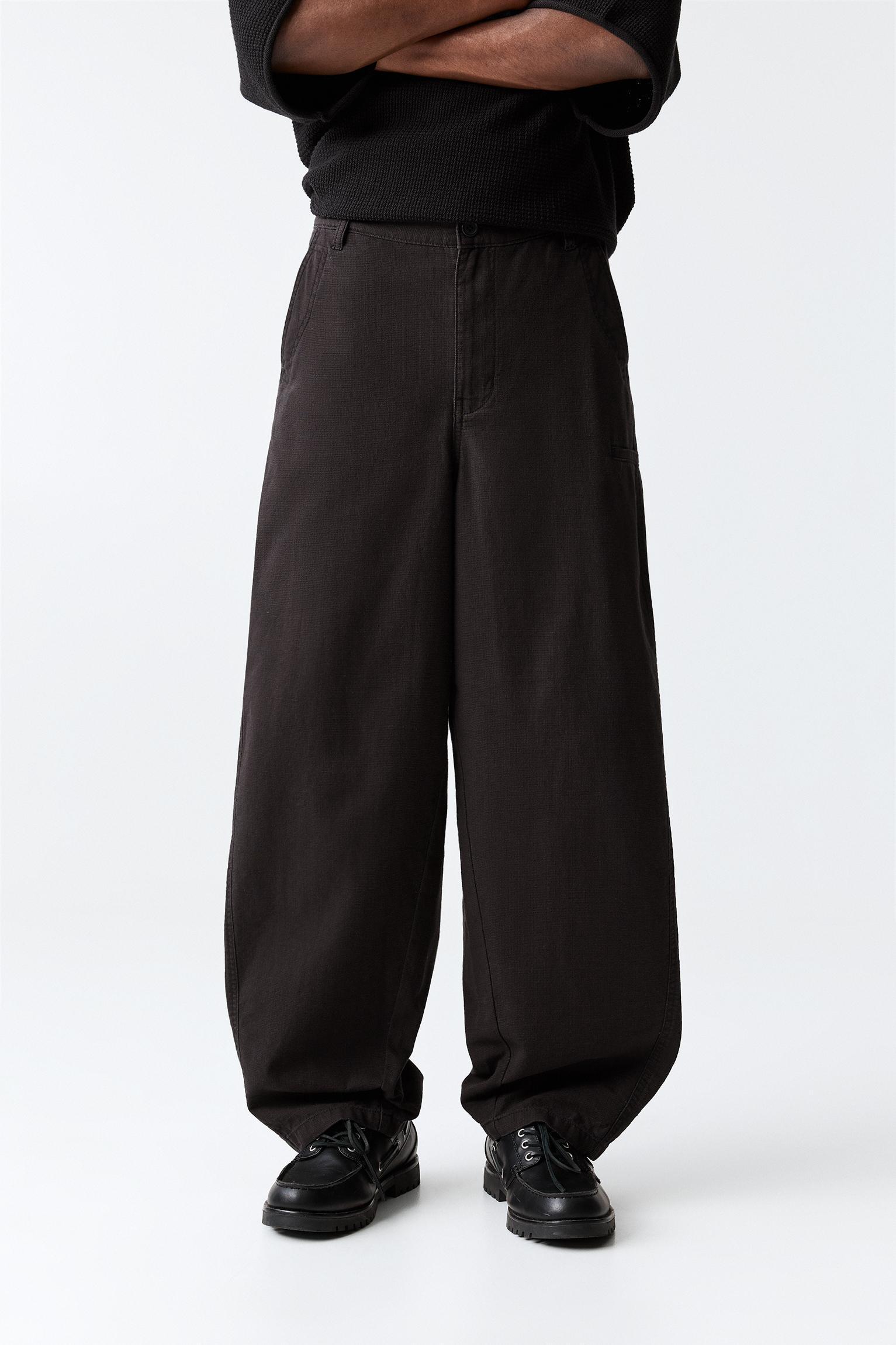 Wide balloon fit pants Product Image
