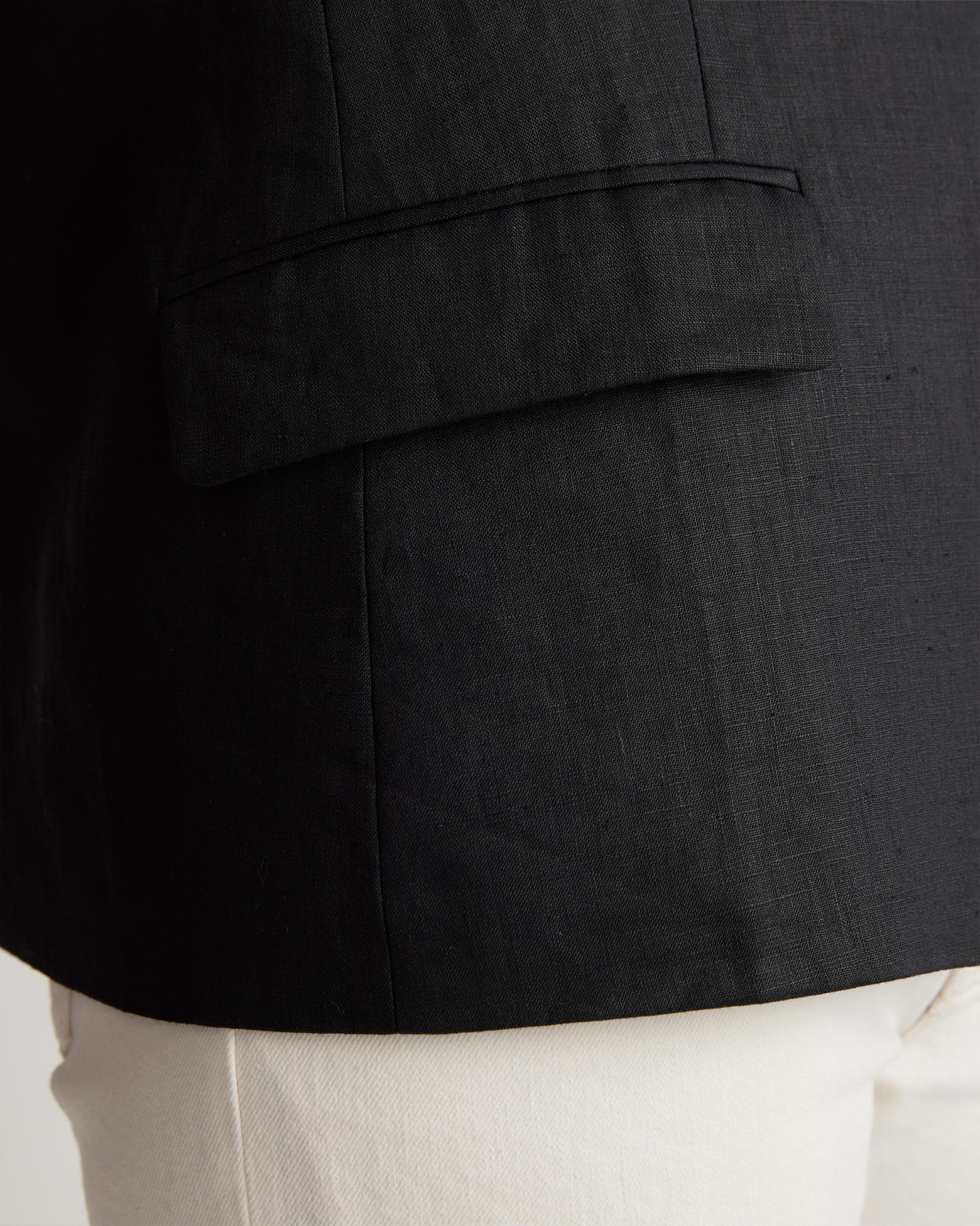 Quince | Women's 100% European Linen Structured Blazer Product Image