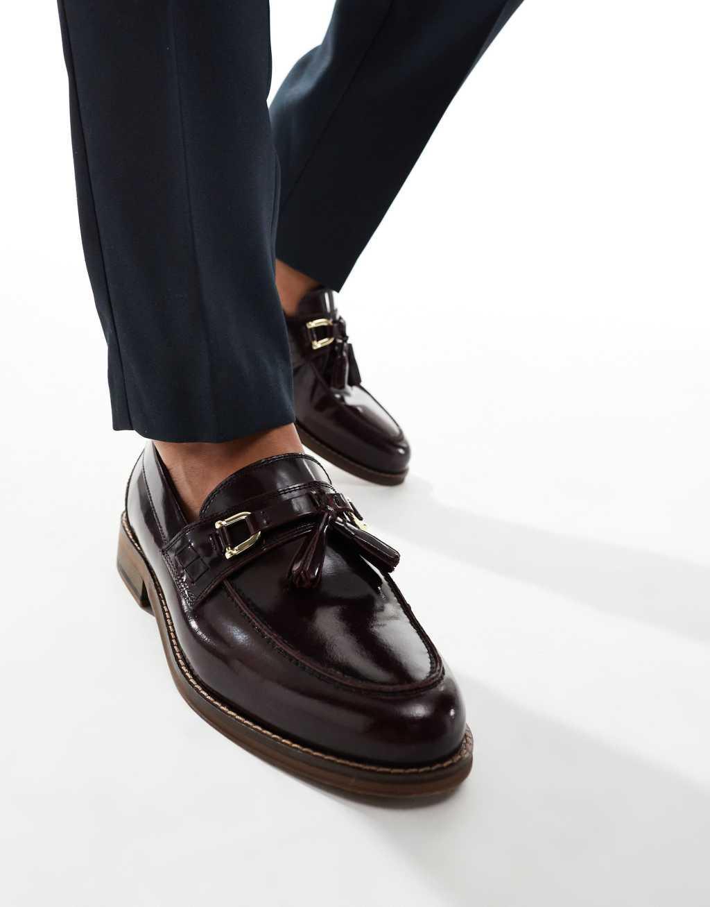 ASOS DESIGN loafers in burgundy leather with tassel Product Image