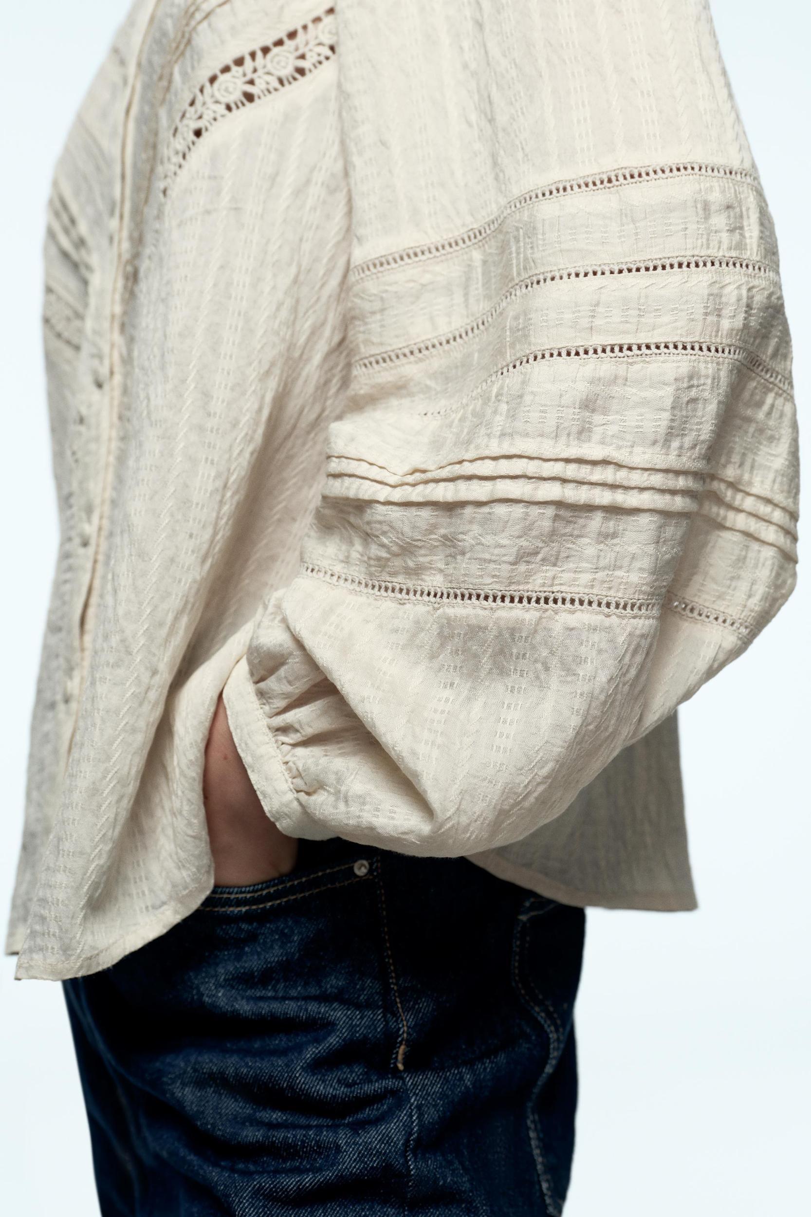 LACE INSERT ROMANTIC SHIRT Product Image