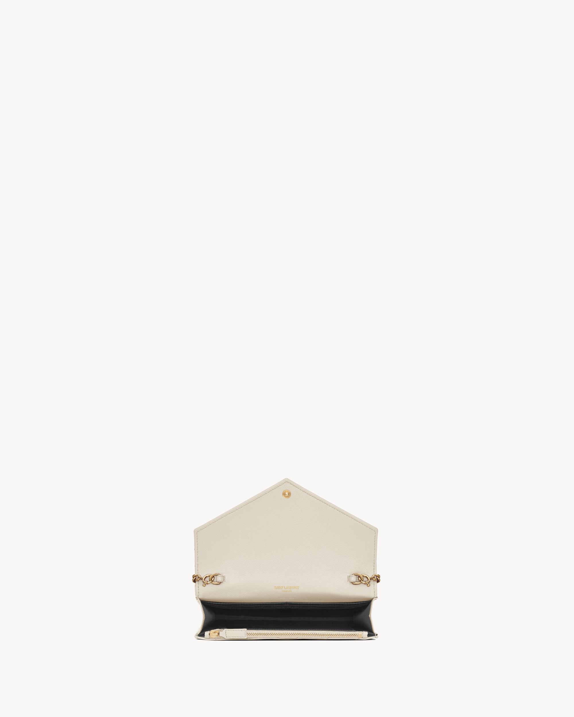CASSANDRE ENVELOPE CHAIN WALLET IN GRAIN DE POUDRE LEATHER Product Image
