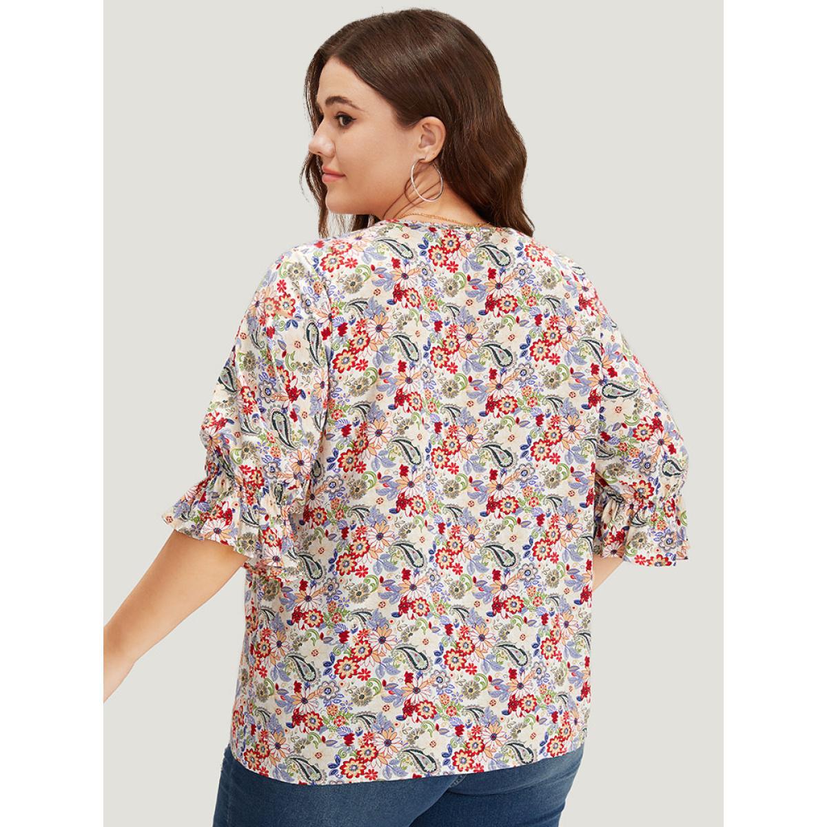 Plus Size Multicolor Floral & Paisley Graphic Button Up Lantern Sleeve Blouse Women Vacation Half Sleeve Round Neck Dailywear Blouses BloomChic 18-20/2X Product Image
