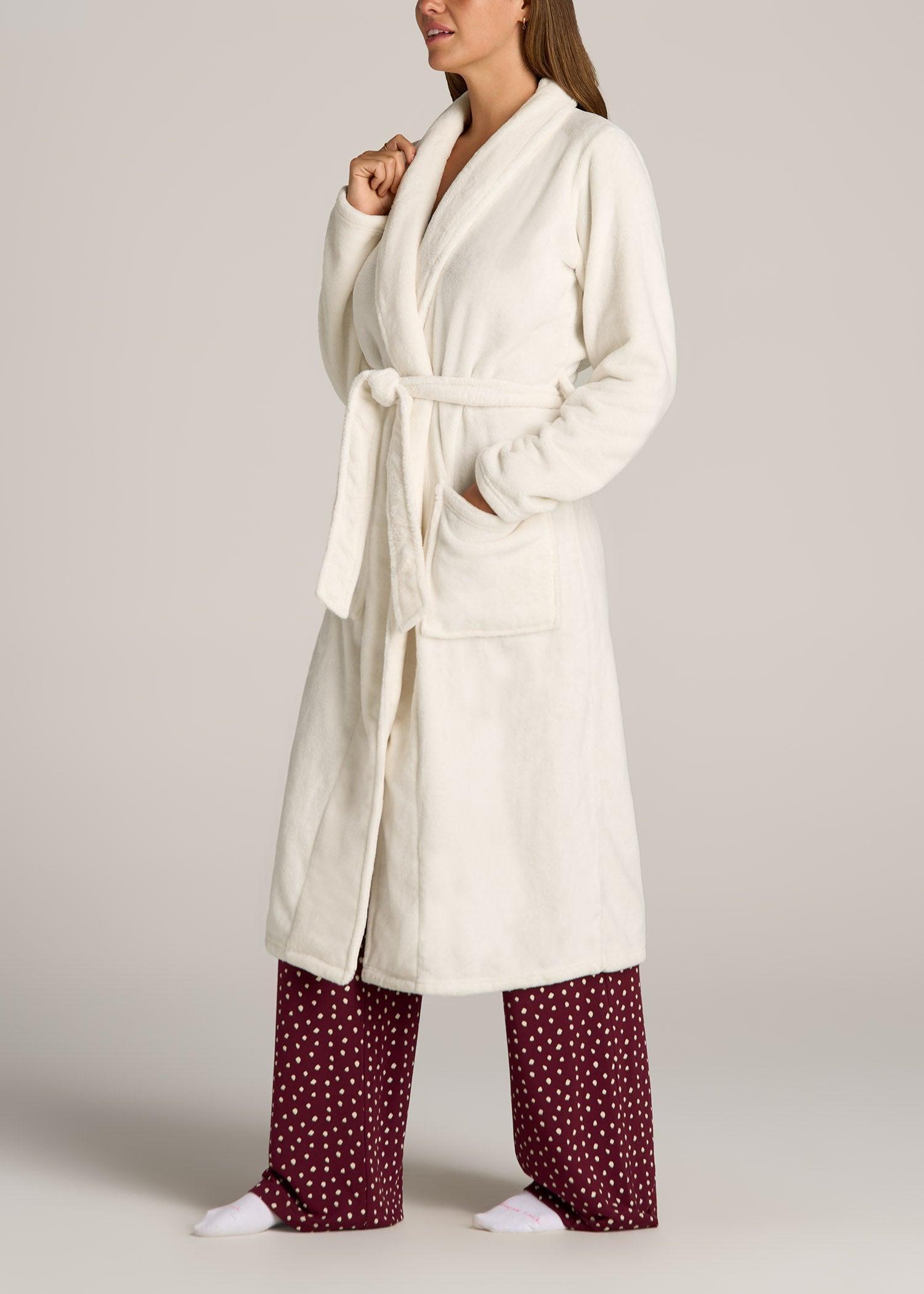 Women's Tall Lounge Robe in White Alyssum Female Product Image