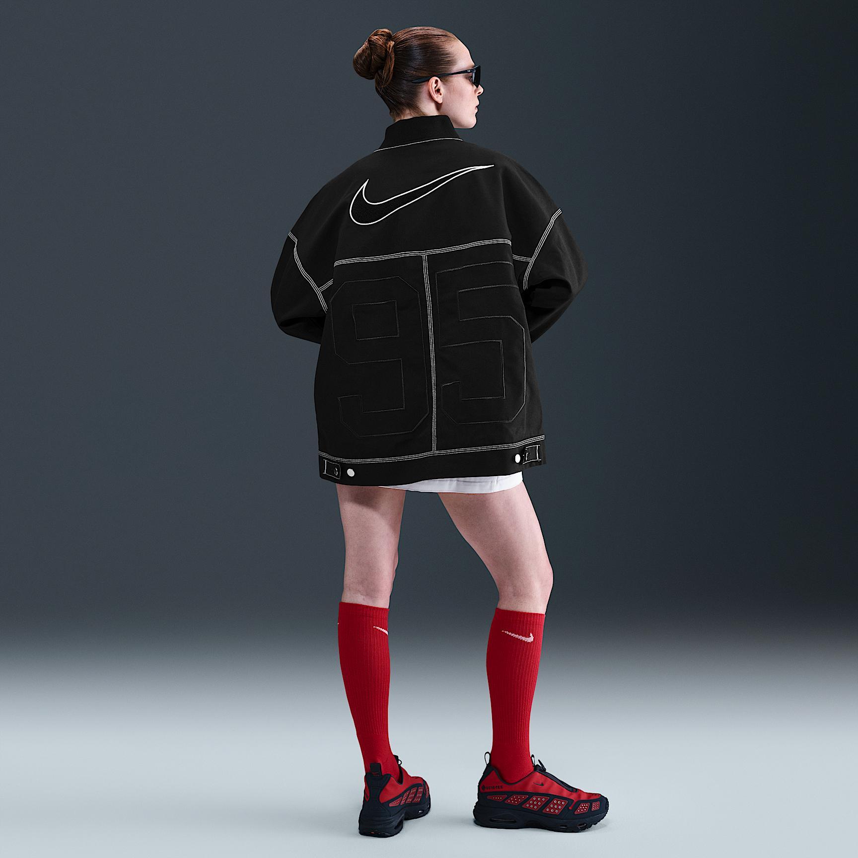 Nike Sportswear Women's Oversized Graphic Cargo Jacket Product Image