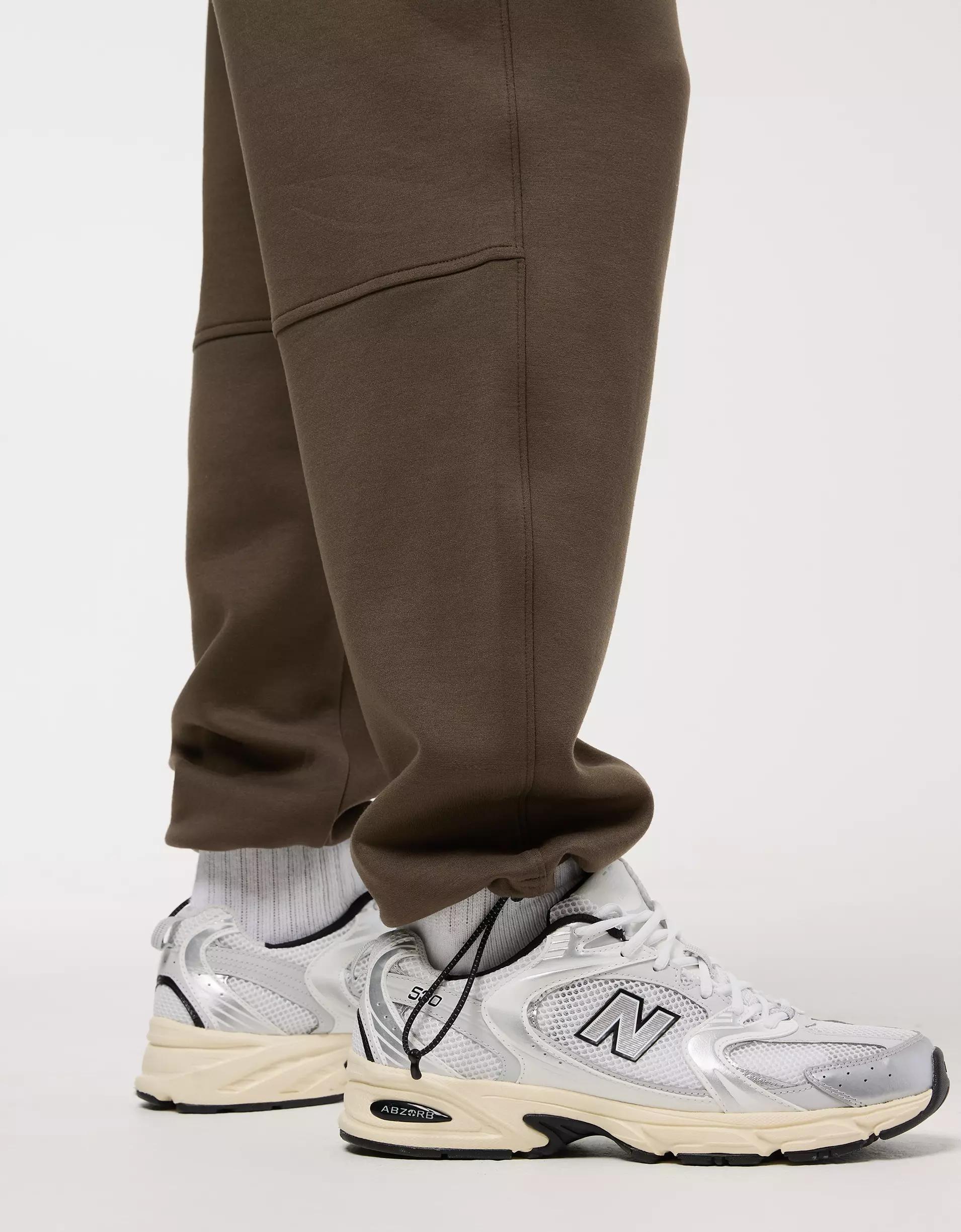 AE 24/7 Pant Product Image