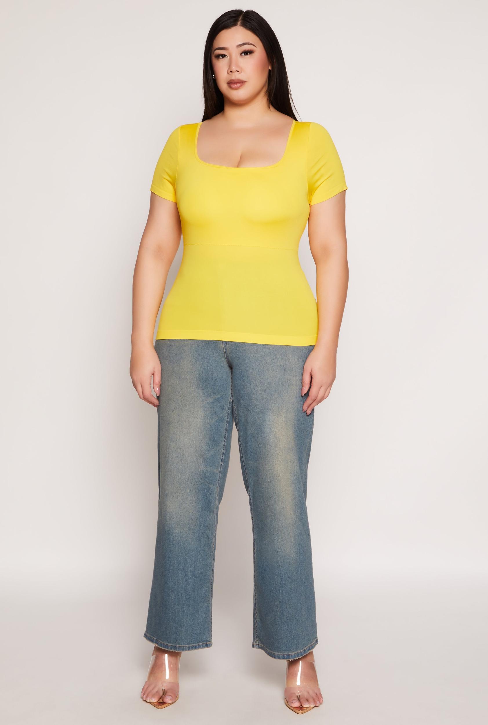 Womens Plus Size Seamless Square Neck Short Sleeve Top Product Image