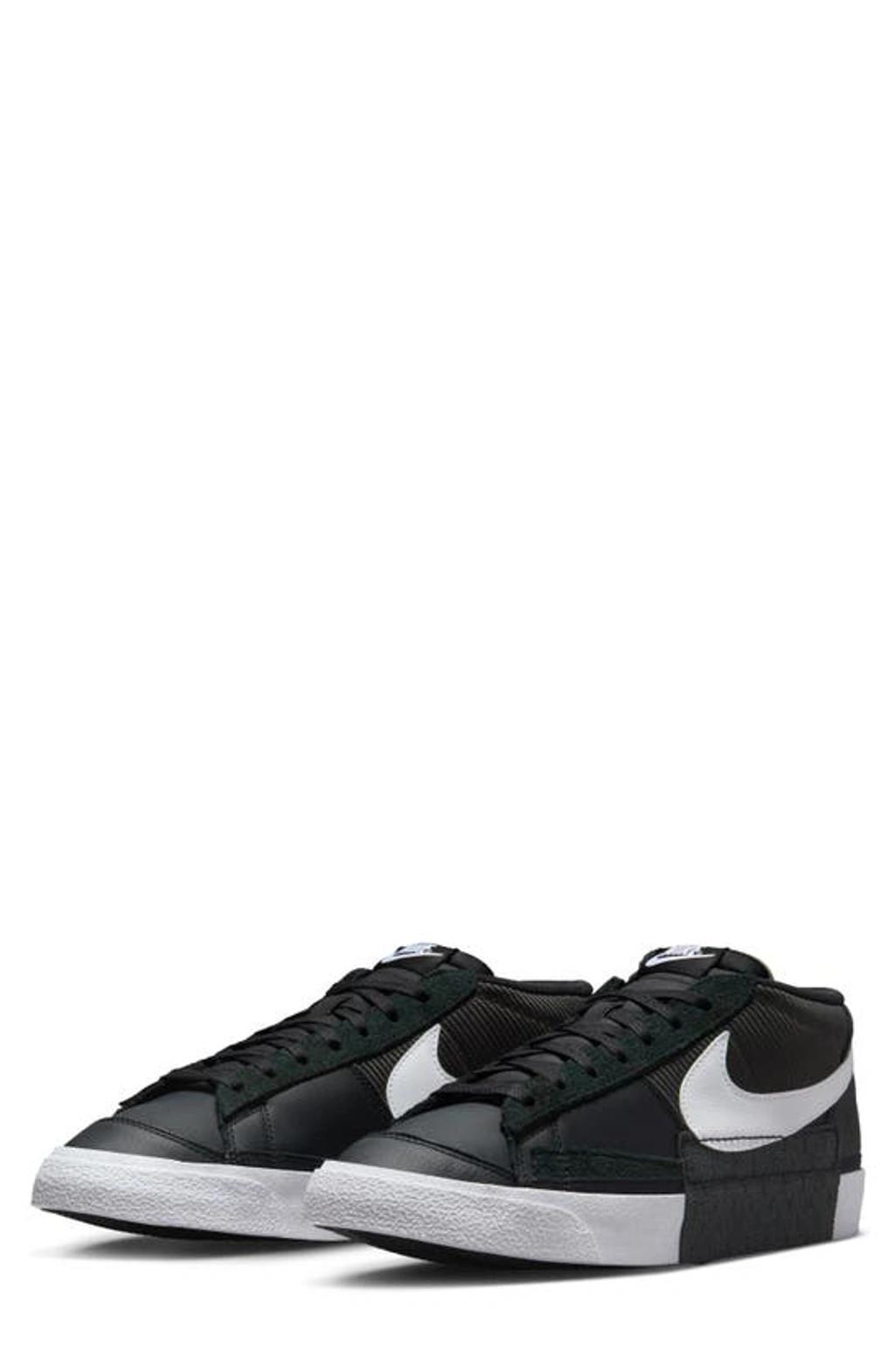 Mens Nike Blazer Low Pro Club Casual Shoes Product Image