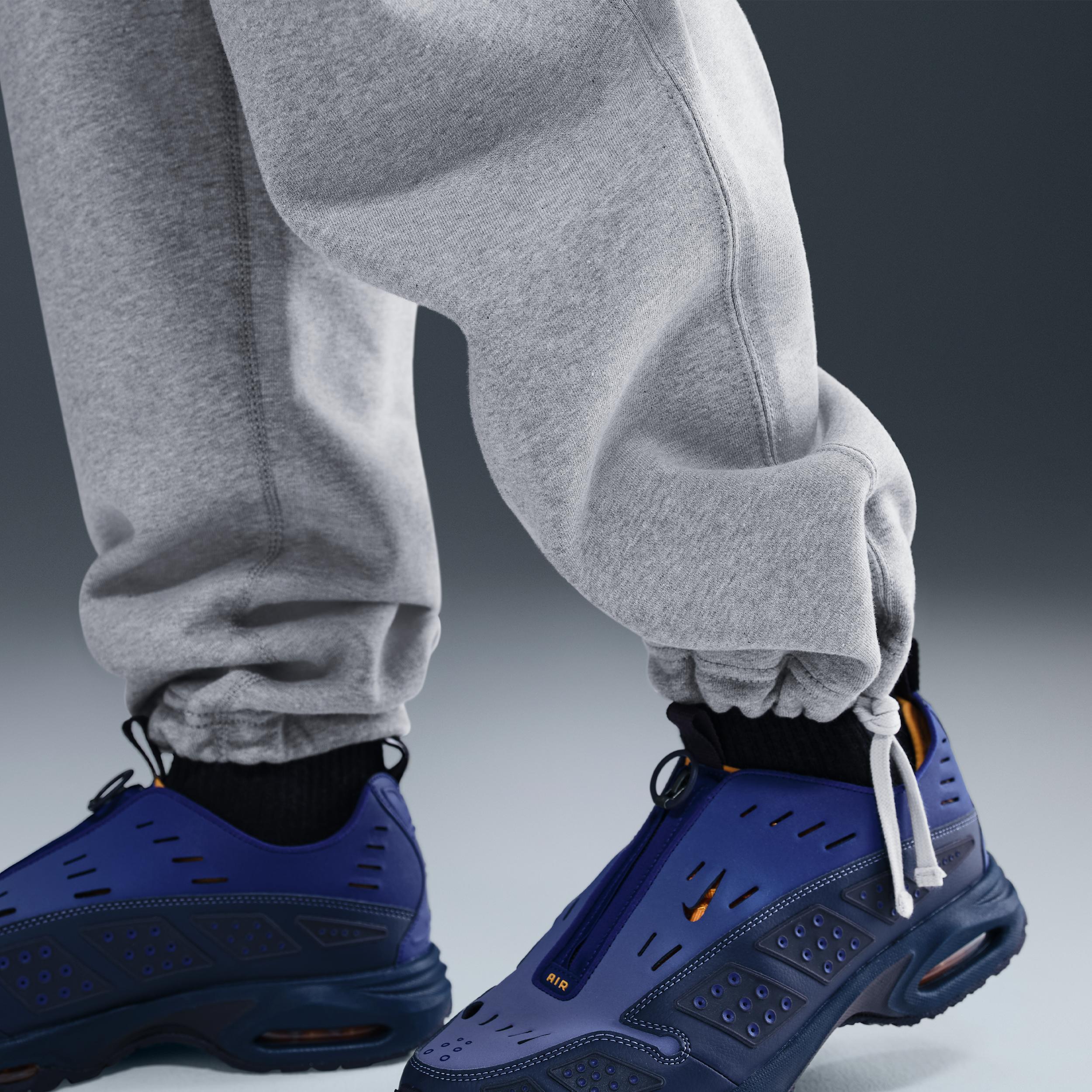 Nike Men's Solo Swoosh Fleece Open-Hem Pants Product Image