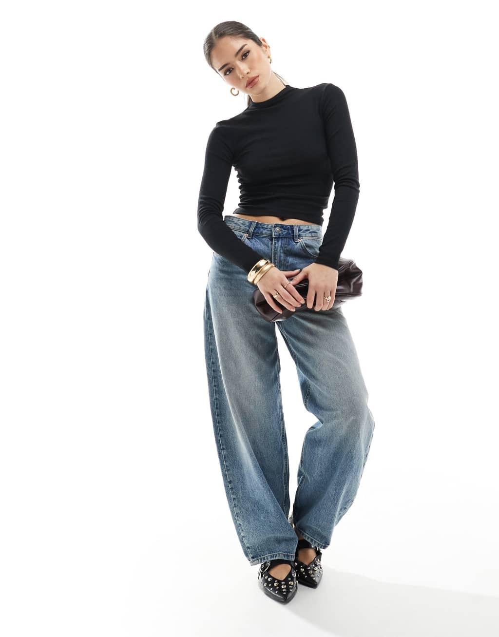 Pull&Bear high neck long sleeve T-shirt in black Product Image