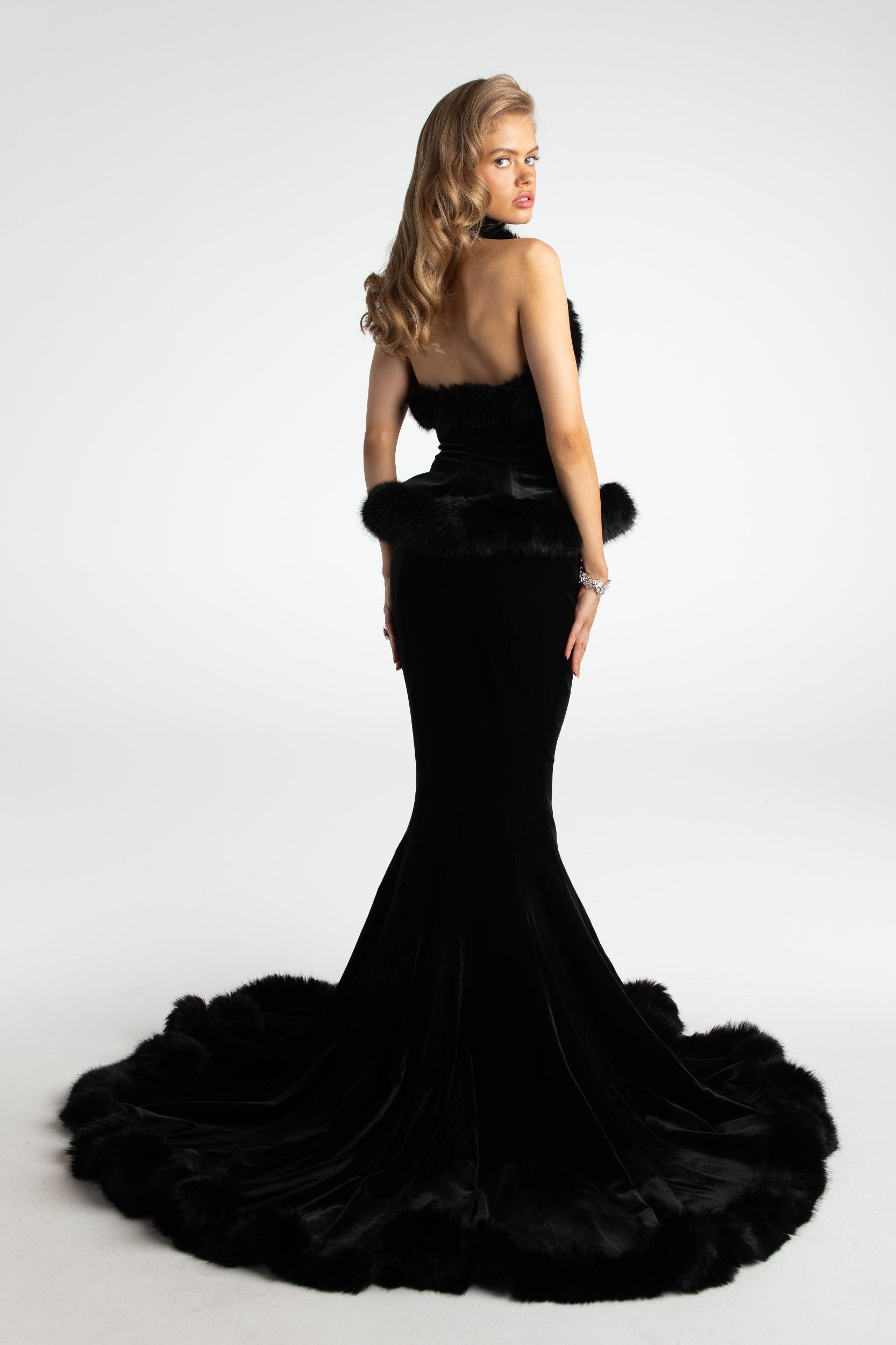 Christina Velvet Set (Black) Product Image