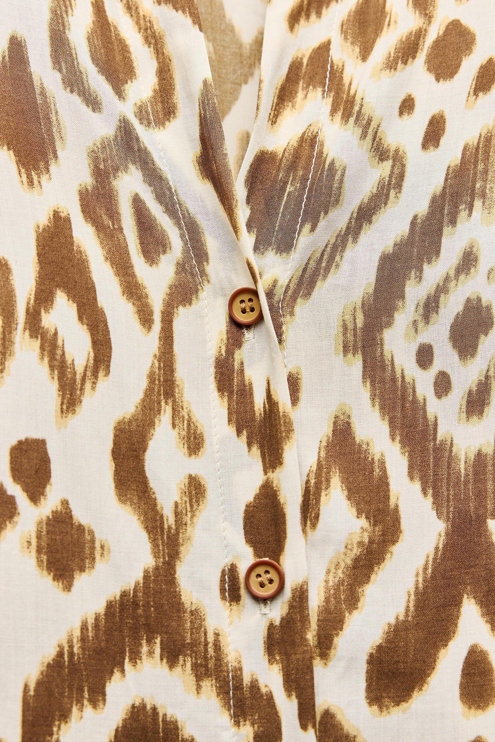 GREEK FRET PRINT CONTRAST SHIRT Product Image