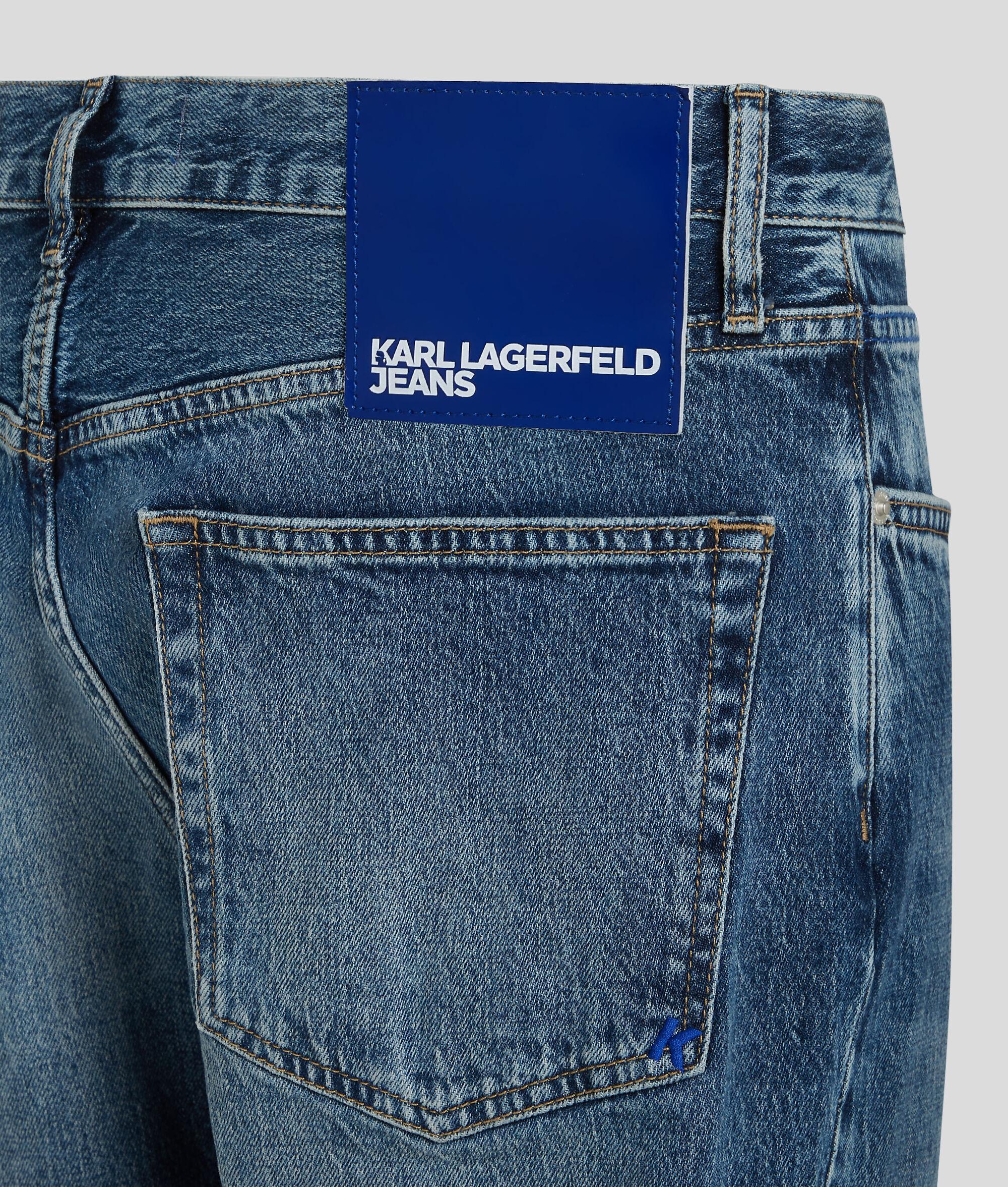 TAPERED JEANS Product Image