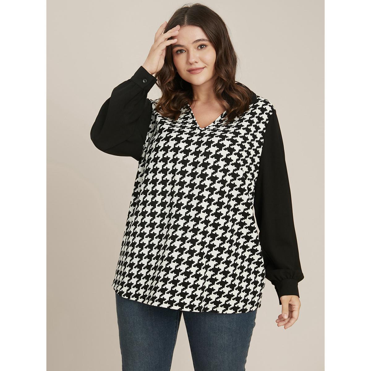 Plus Size Houndstooth Patchwork V Neck Sweatshirt Women Black Elegant Patchwork V-neck Dailywear Sweatshirts BloomChic 30/6X Product Image