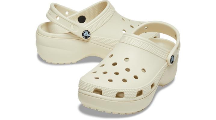 Crocs Classic Women's Platform Clogs, Size: 11, Black Product Image