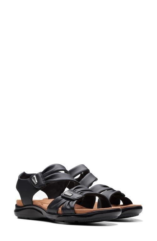 Clarks Kitly Ave Leather) Women's Sandals Product Image