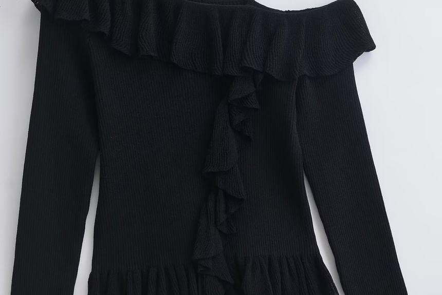 Cold-Shoulder Plain Ruffle Sweater Product Image