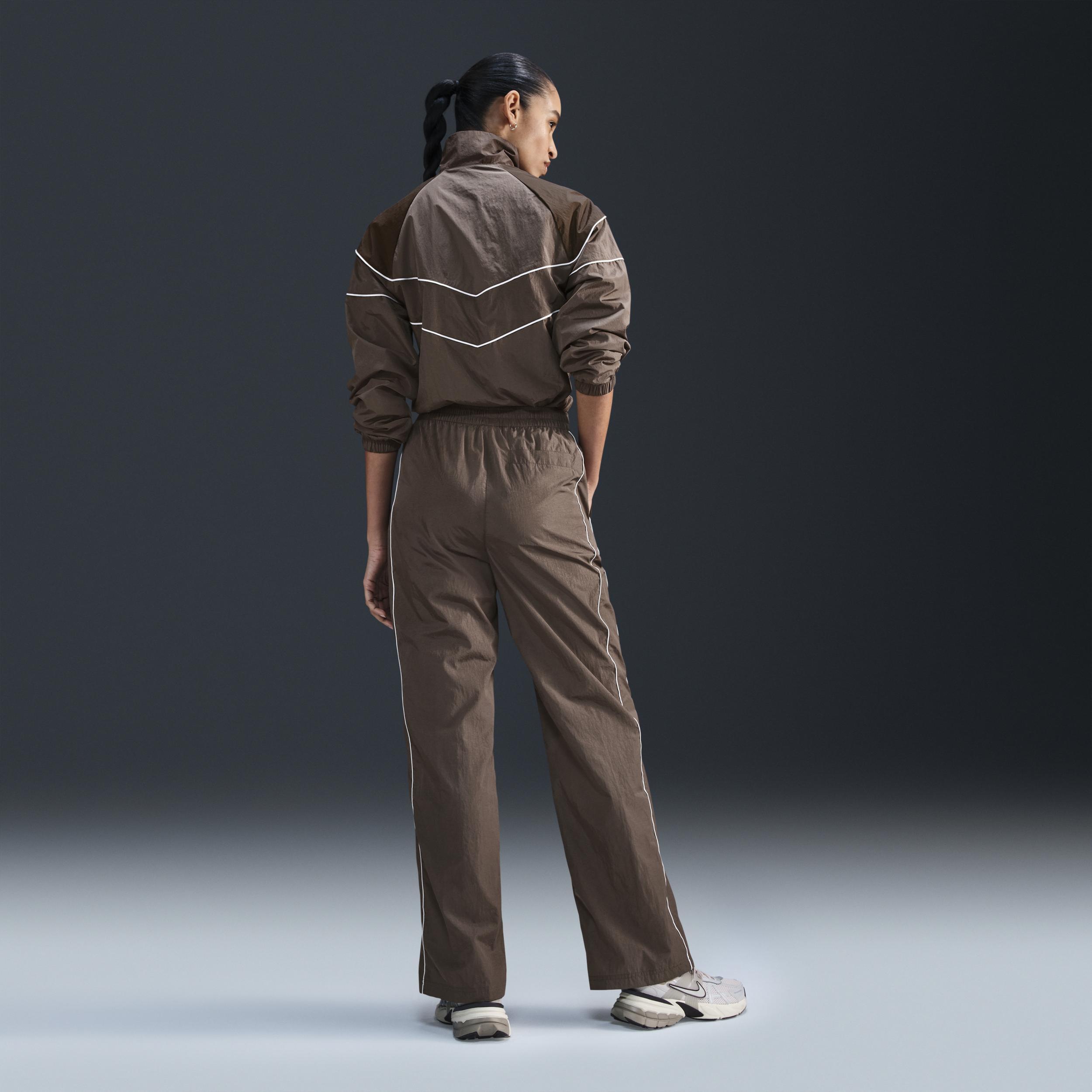 Nike Windrunner Women's Loose UV Woven Full-Zip Jacket Product Image