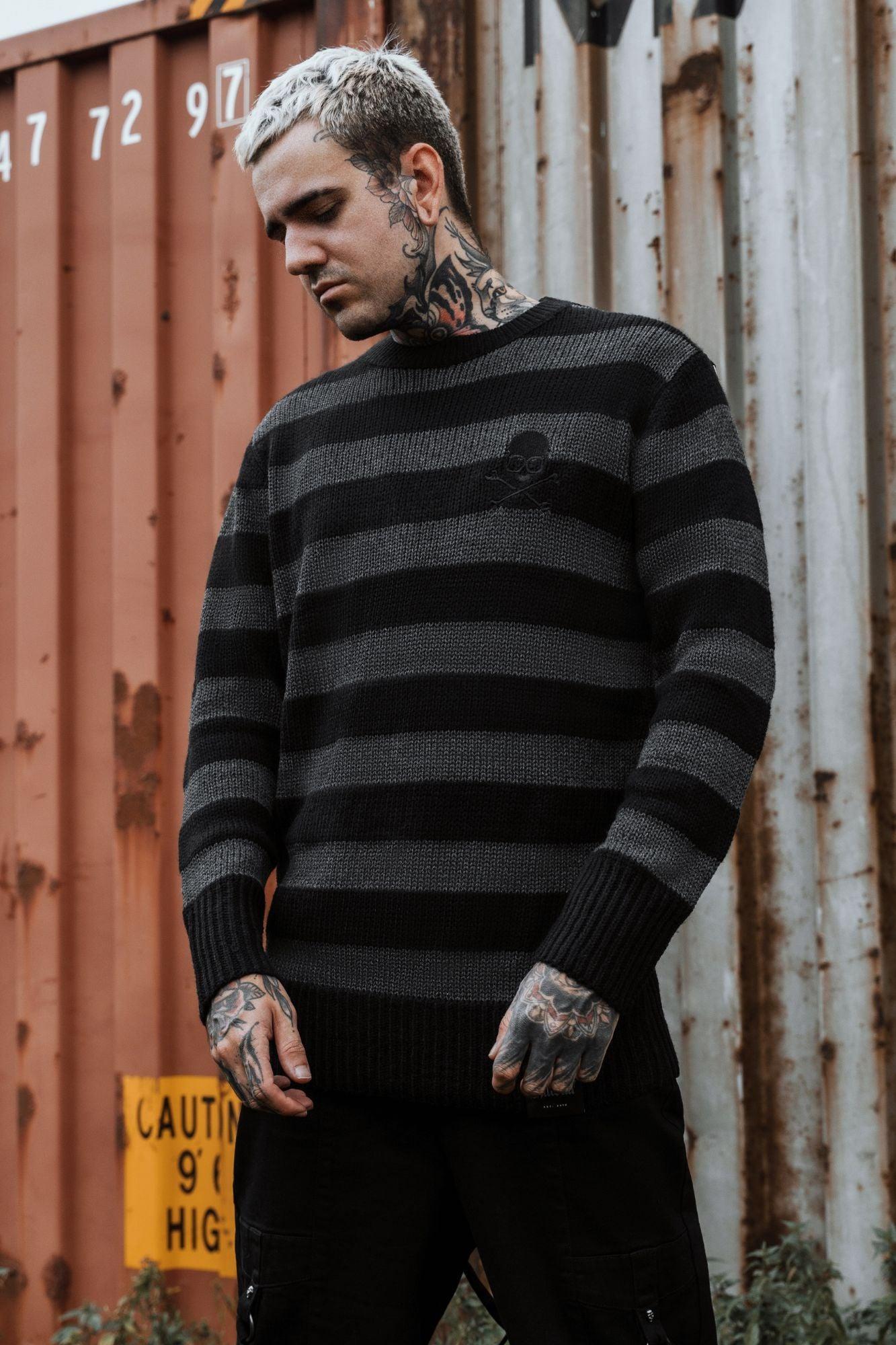 Alleyfade Sweater Male Product Image