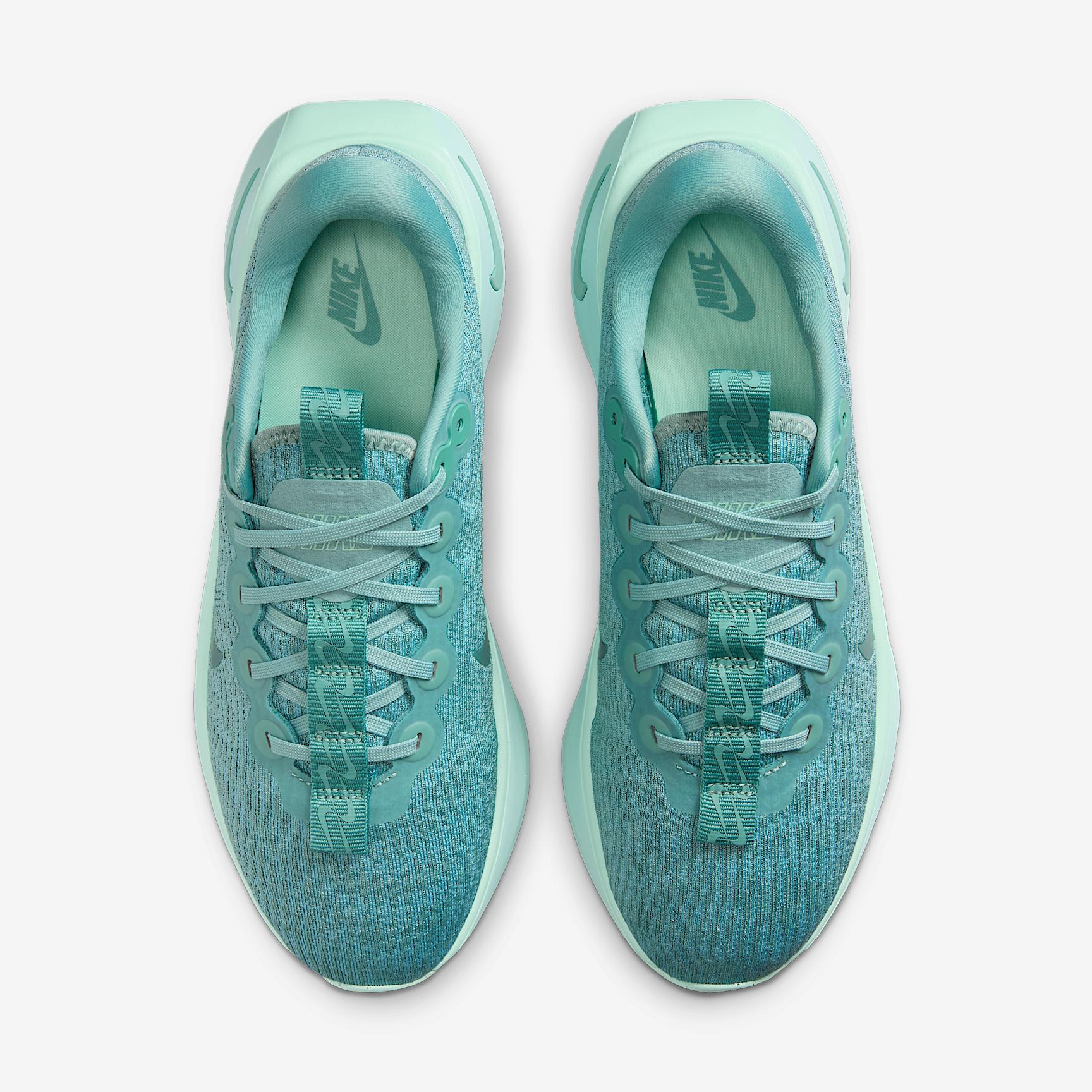 Nike Women's Motiva Walking Shoes Product Image