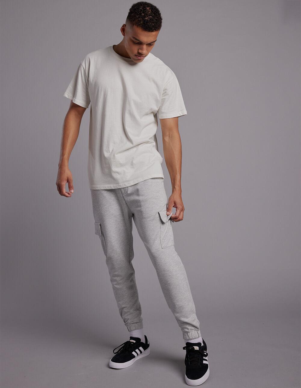 RSQ Mens Fleece Cargo Jogger Sweatpants Product Image