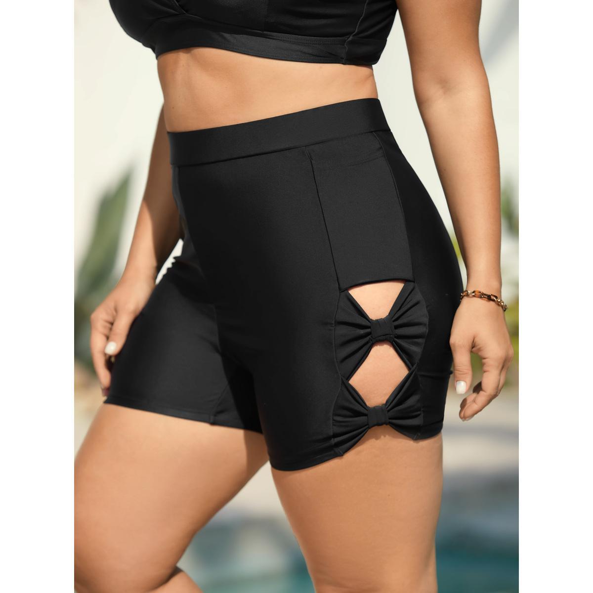 Plus Size Bow Cut-Out Pockets Tight Swim Bottoms Women's Swimwear Black Beach Cut-Out High stretch Skinny High Rise Patch pocket Curve Swim Bottoms BloomChic 26/4X Product Image