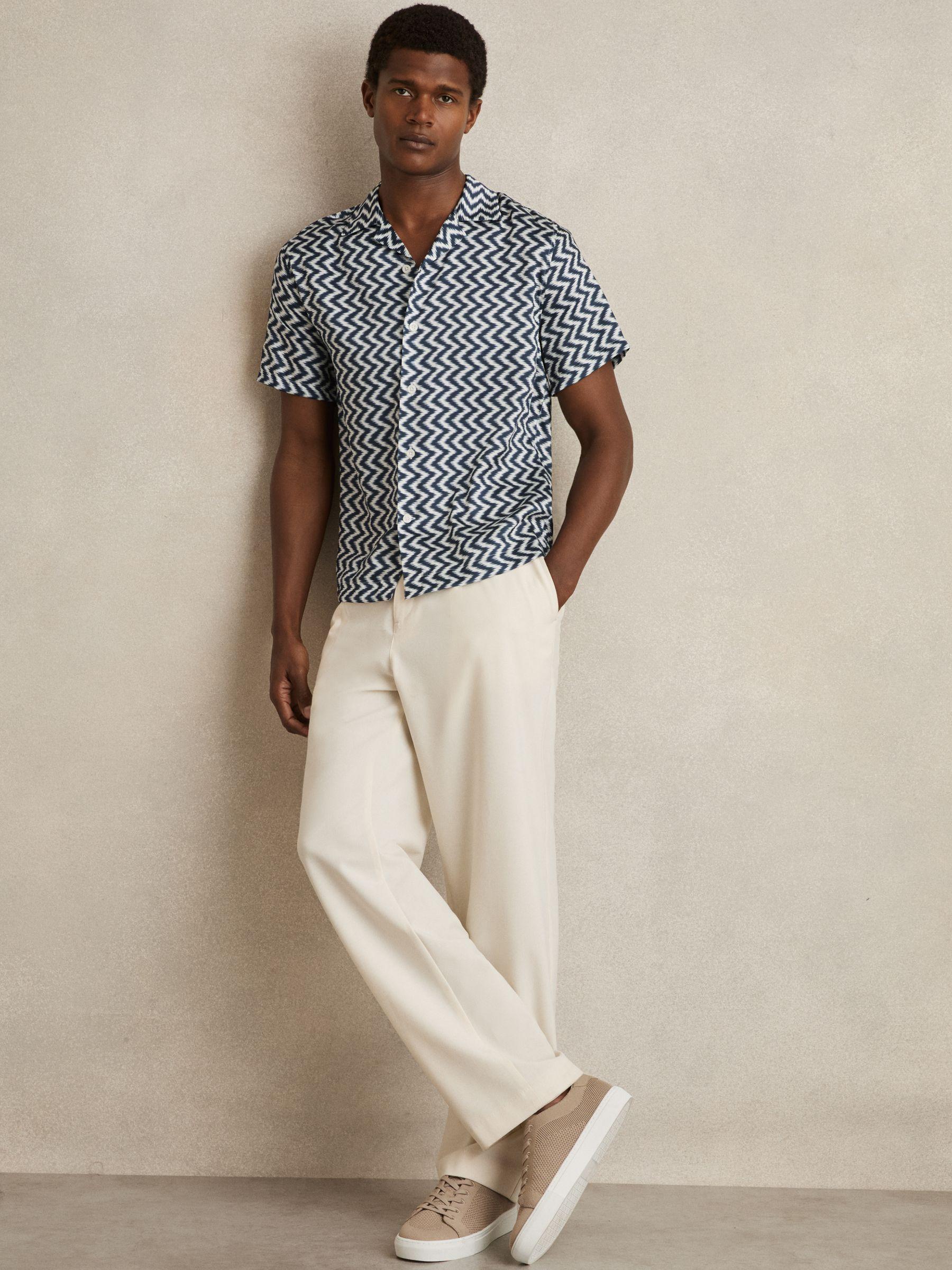Zig-Zag Print Cuban-Collar Shirt in Navy Product Image