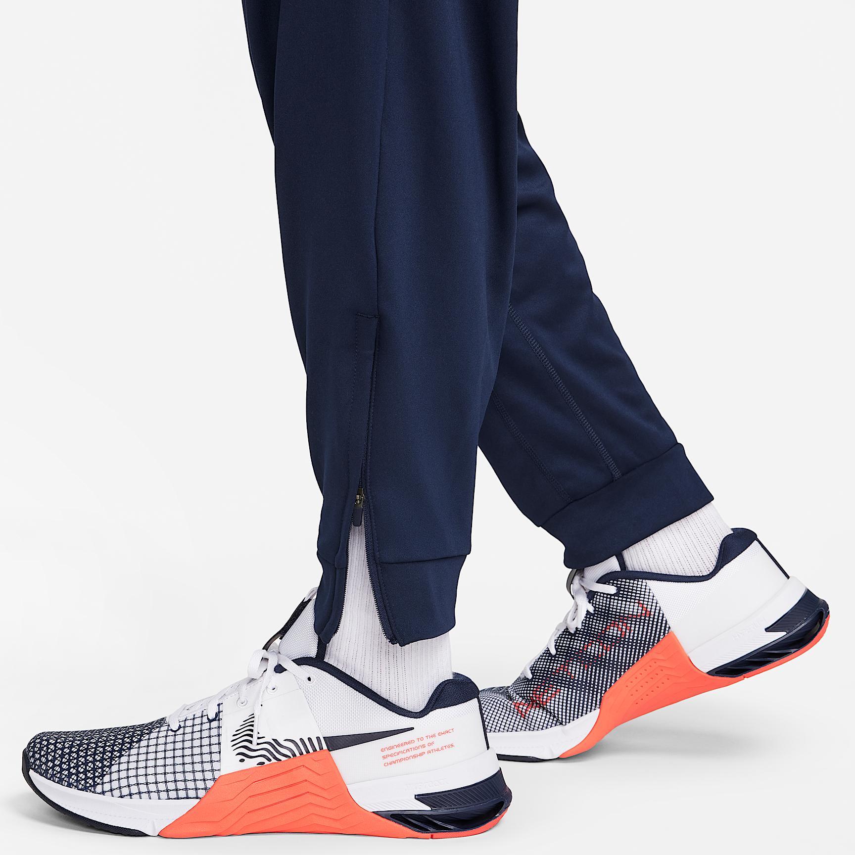 Nike Men's Totality Dri-FIT Tapered Versatile Pants Product Image