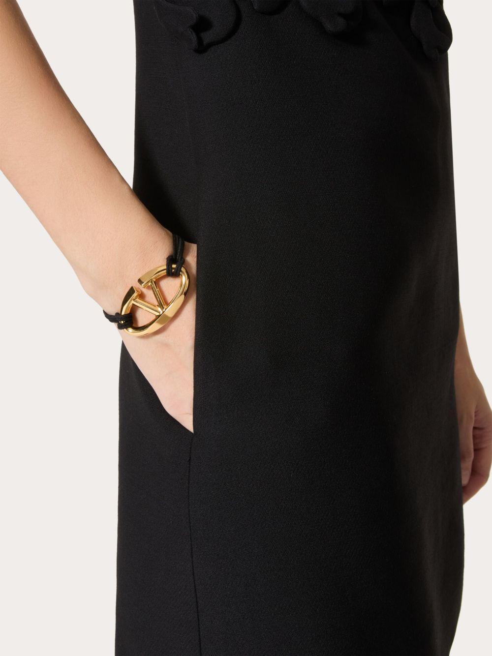 V-Logo cotton bracelet Product Image