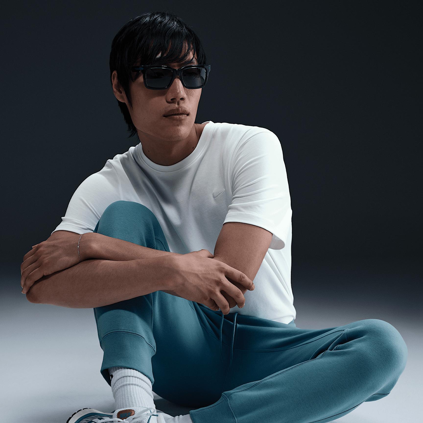 Nike Club Men's Joggers Product Image