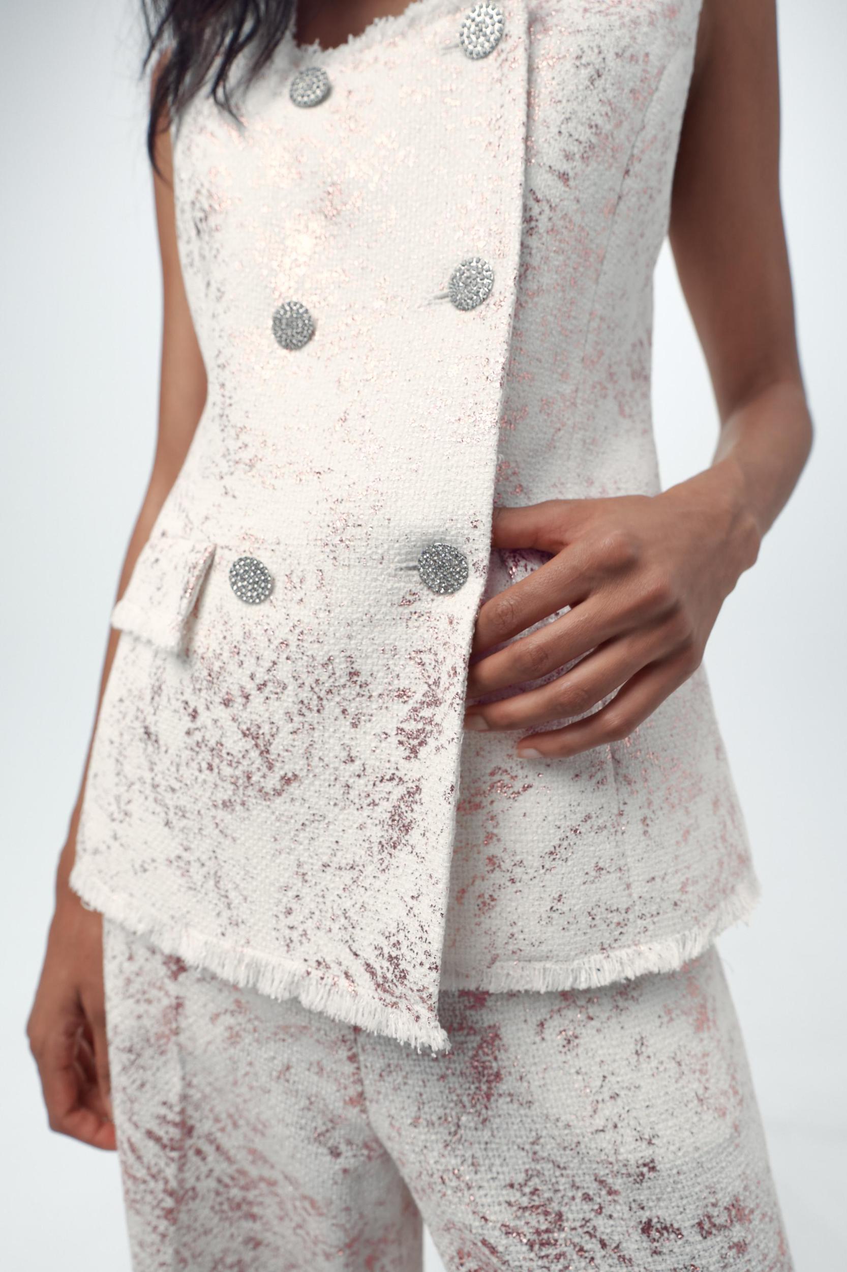METALLIC LOOK VEST Product Image