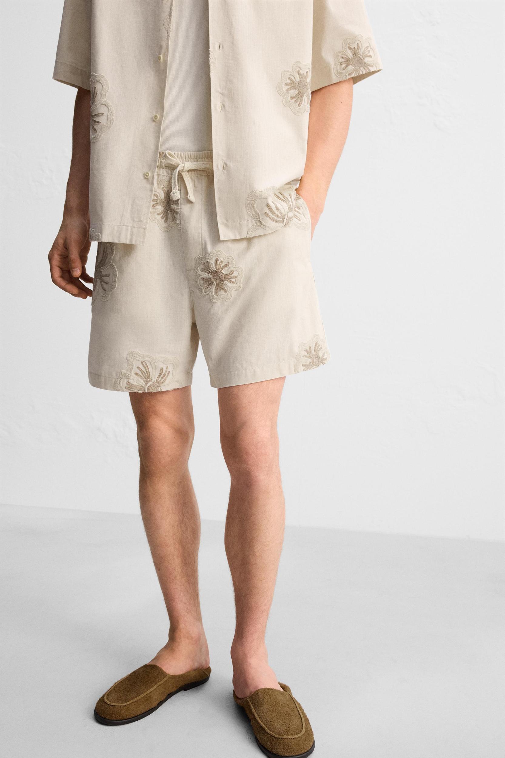 FLORAL EMBROIDERED SHORTS Product Image