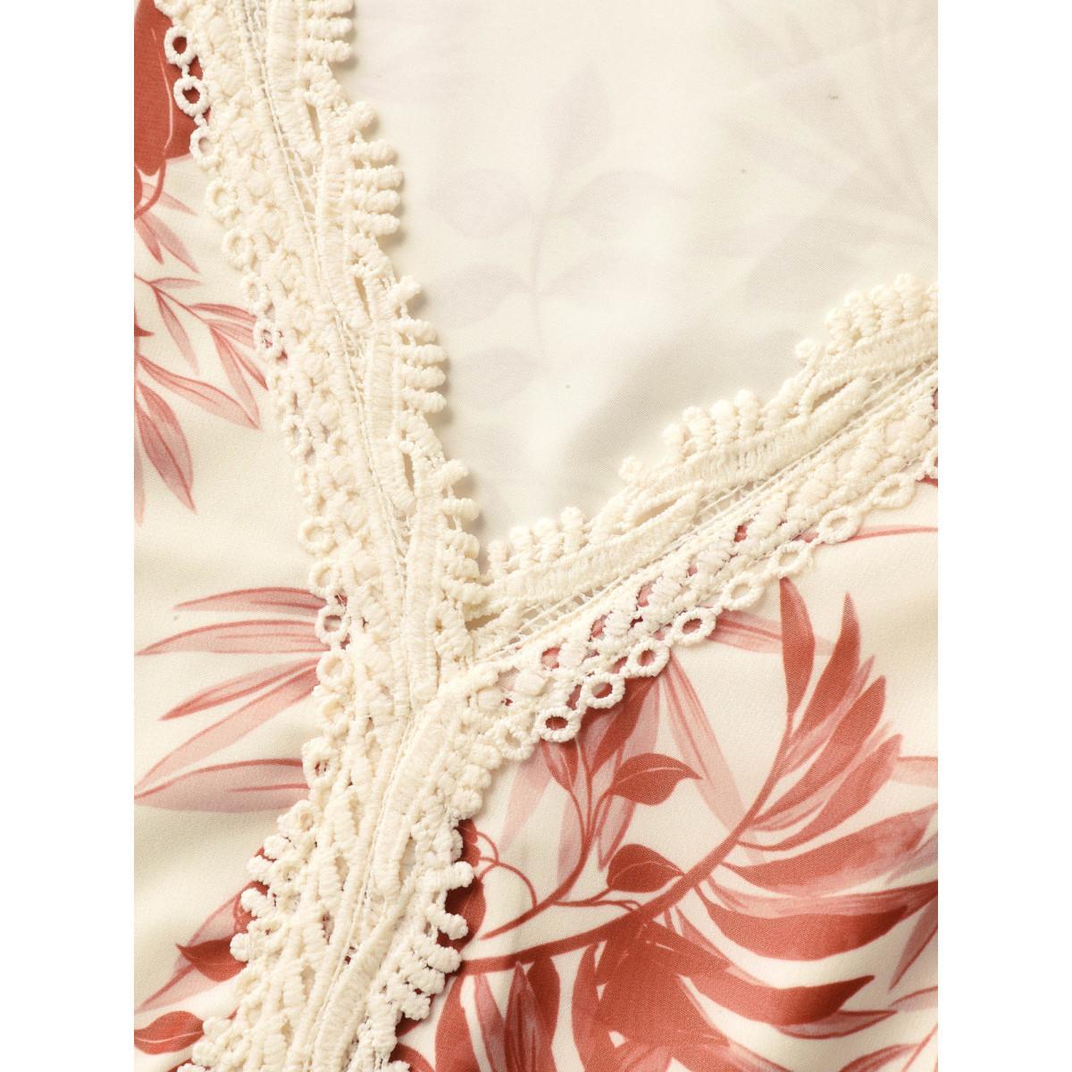 Plus Size Large Flower Print Lace Trim Maxi Dress Beanpastepowder Women V-neck Cap Sleeve Curvy BloomChic 30/6X Product Image