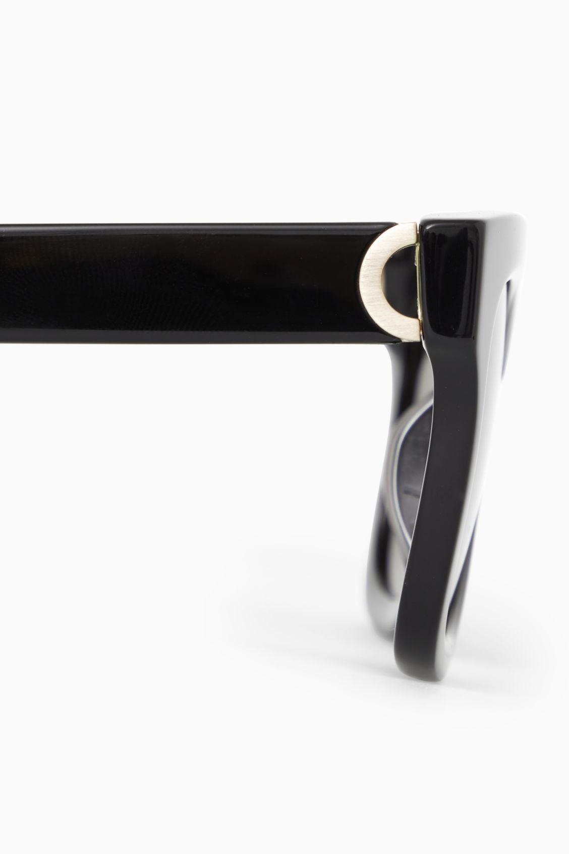 GAZE SUNGLASSES - D-FRAME Product Image