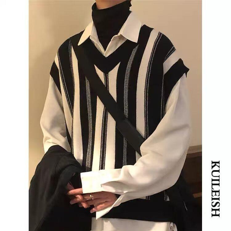 V-Neck Striped Sweater Vest Product Image
