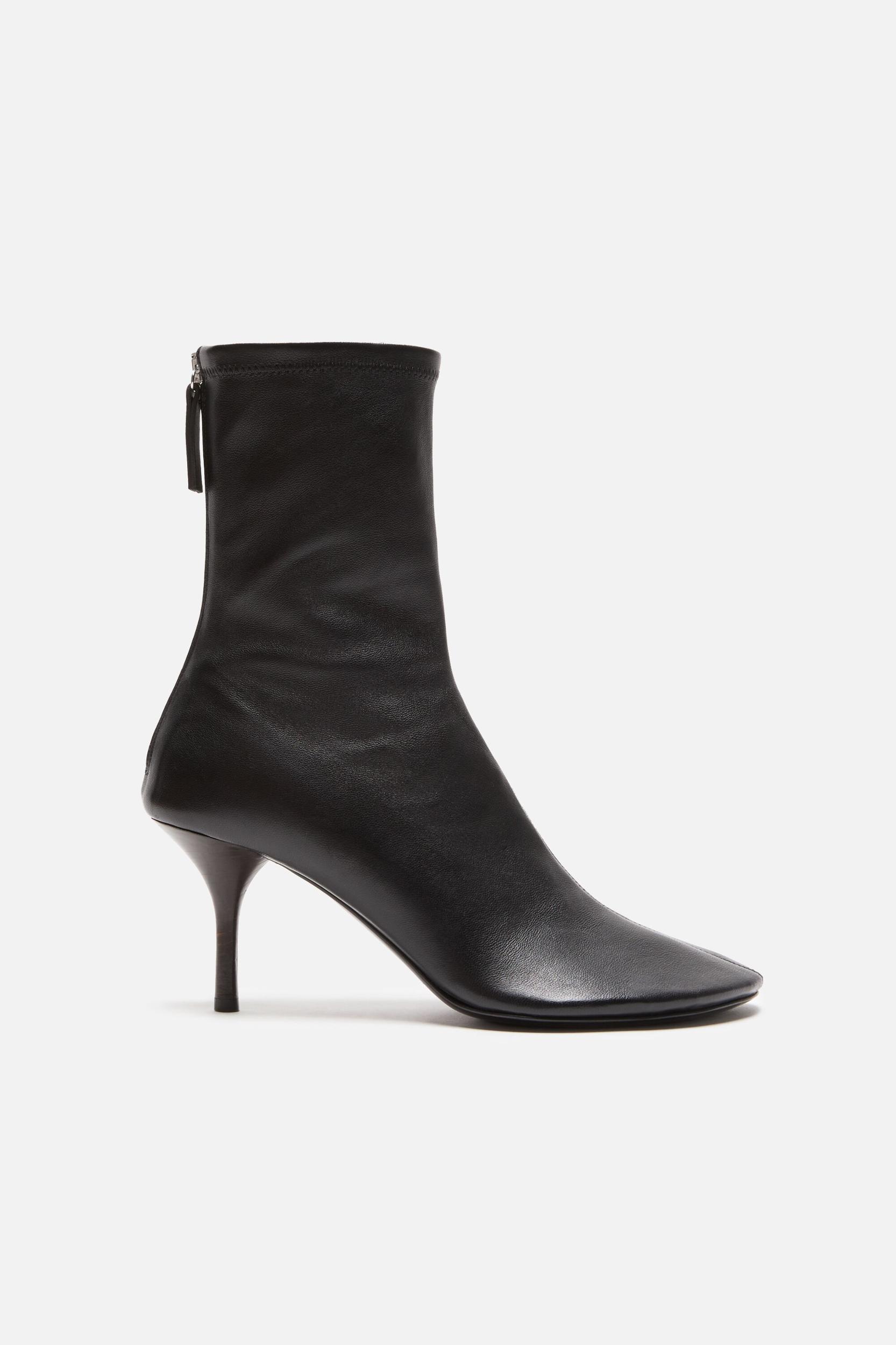 Leather ankle boot Product Image