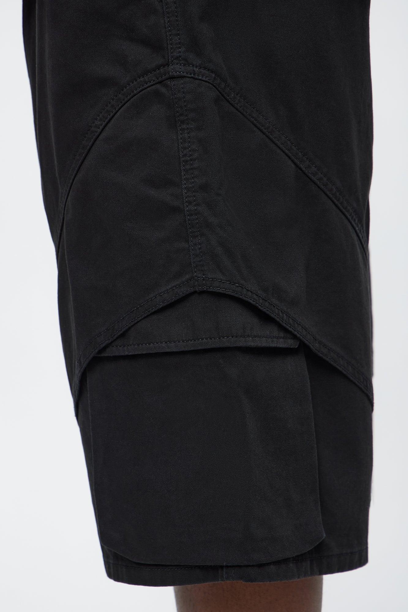 Baggy Hidden Lines Cargo Shorts - Black Product Image