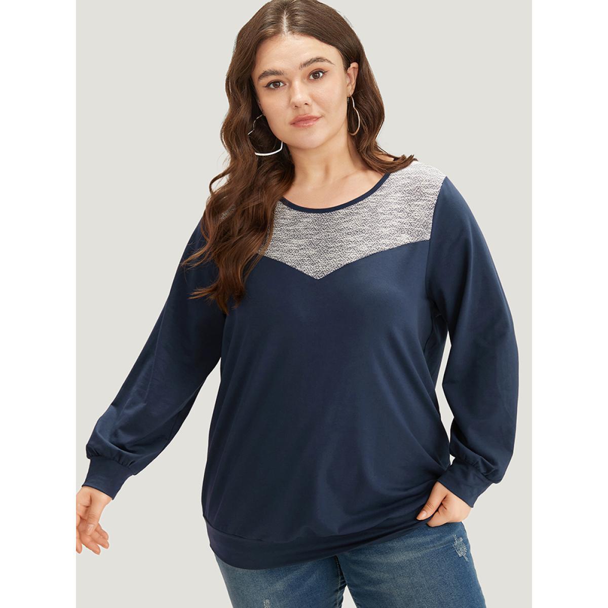 Plus Size Two Tone Patchwork Crew Neck Sweatshirt Women Indigo Casual Elastic cuffs Round Neck Dailywear Sweatshirts BloomChic 12/L Product Image