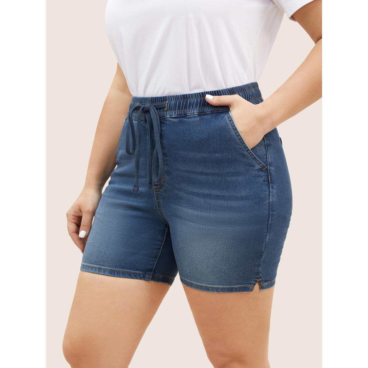 Plus Size Light Wash Elastic Waist Drawstring Denim Shorts Women Blue Drawstring High stretch Everyday Slanted pocket Casual Denim Shorts BloomChic 16/1X Product Image