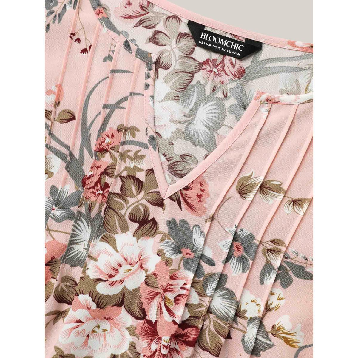 Plus Size Nudepink Spring Pattern Neck Cut-Out Pleated Shirt Women Elegant Short sleeve Notched collar Everyday Blouses BloomChic 30/6X Product Image