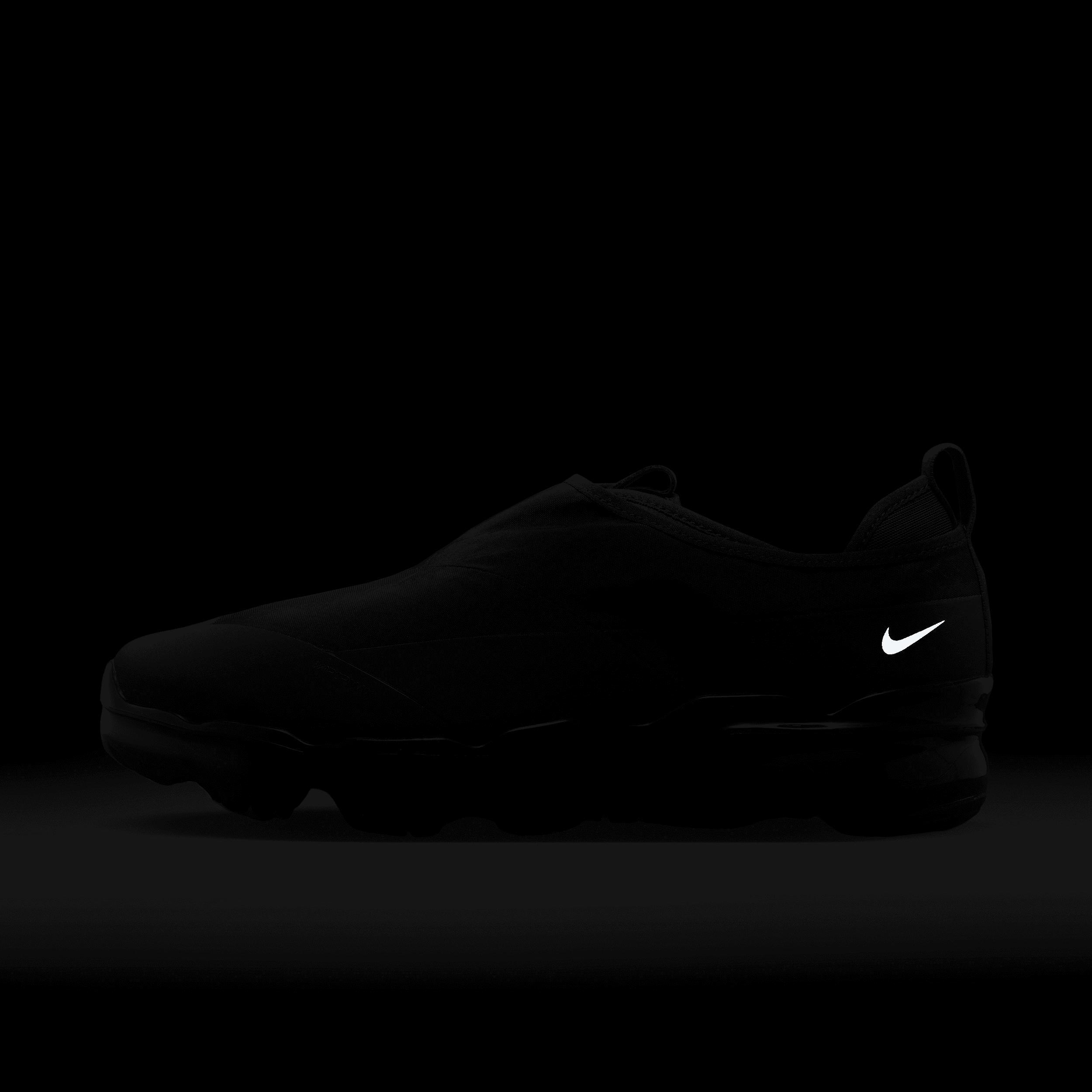 Nike Air Vapormax Moc Roam Sneaker in Black. - size 7.5 (also in 10, 10.5, 11, 11.5, 12, 7, 8, 8.5, 9, 9.5) Product Image