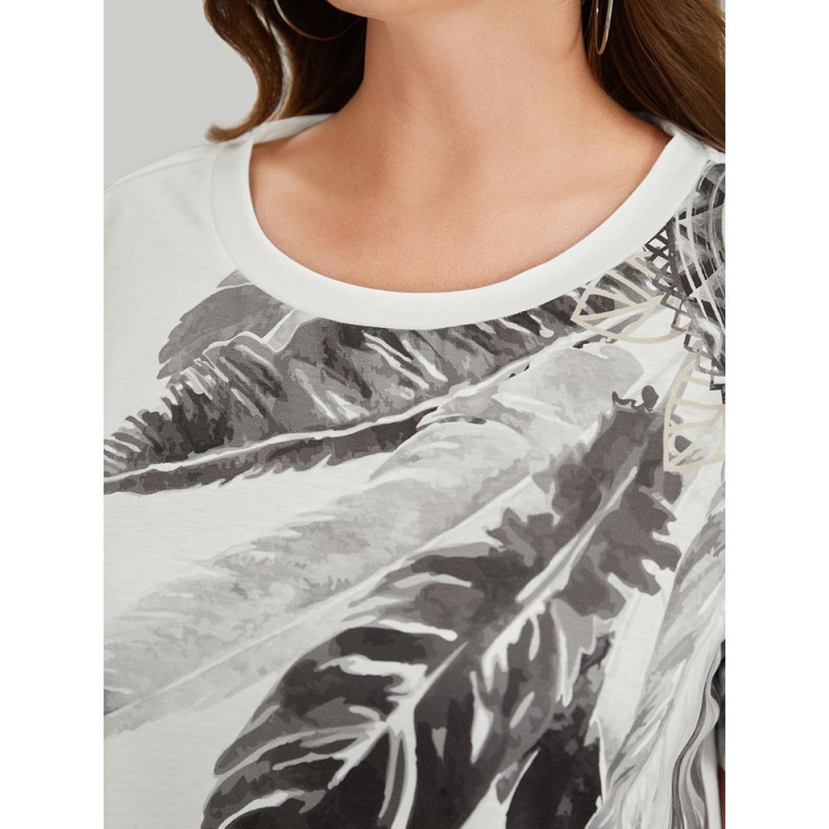 Plus Size Feather & Dream Catcher Print Crew Neck T-shirt White Women Casual Printed Feather Round Neck Dailywear T-shirts BloomChic 14-16/1X Product Image