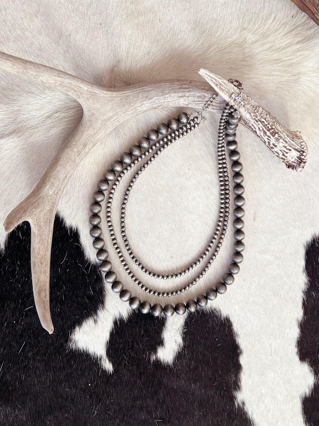 Big To Small Navajo Beaded Necklace Product Image