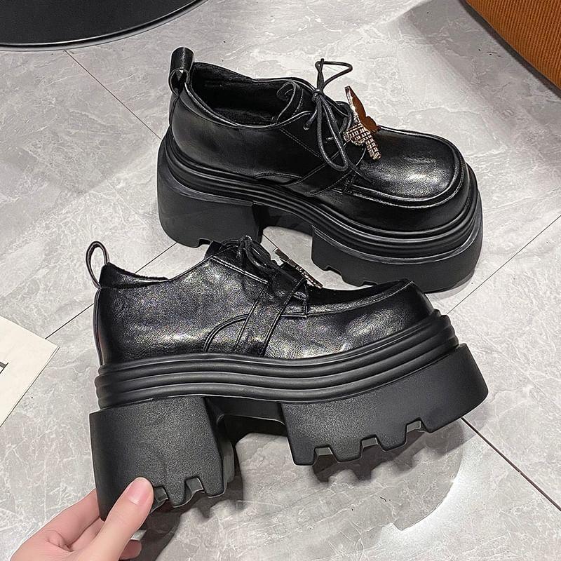 Butterfly Detail Platform Lace Up Oxfords Product Image
