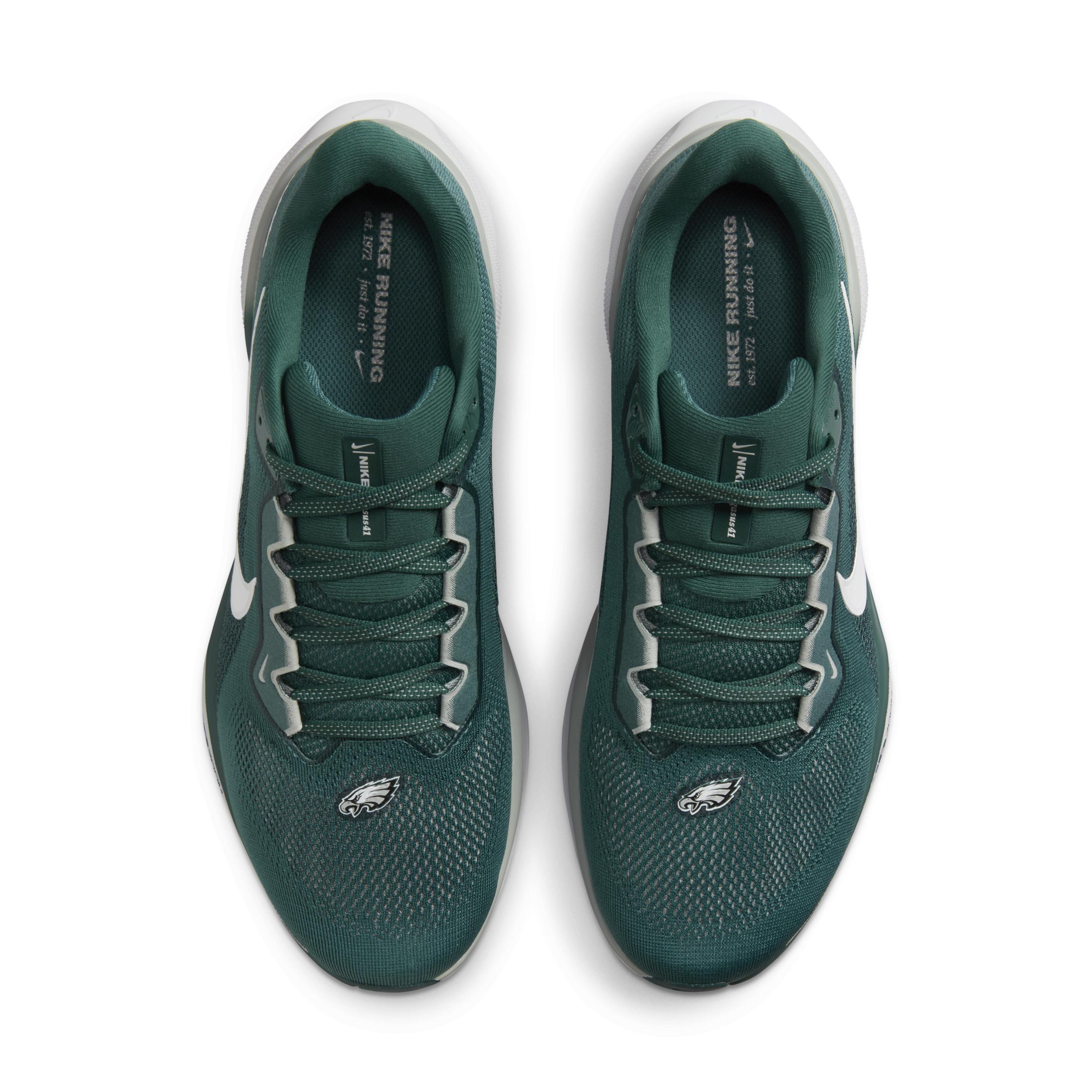Nike Men's Pegasus EasyOn Road Running Shoes Product Image