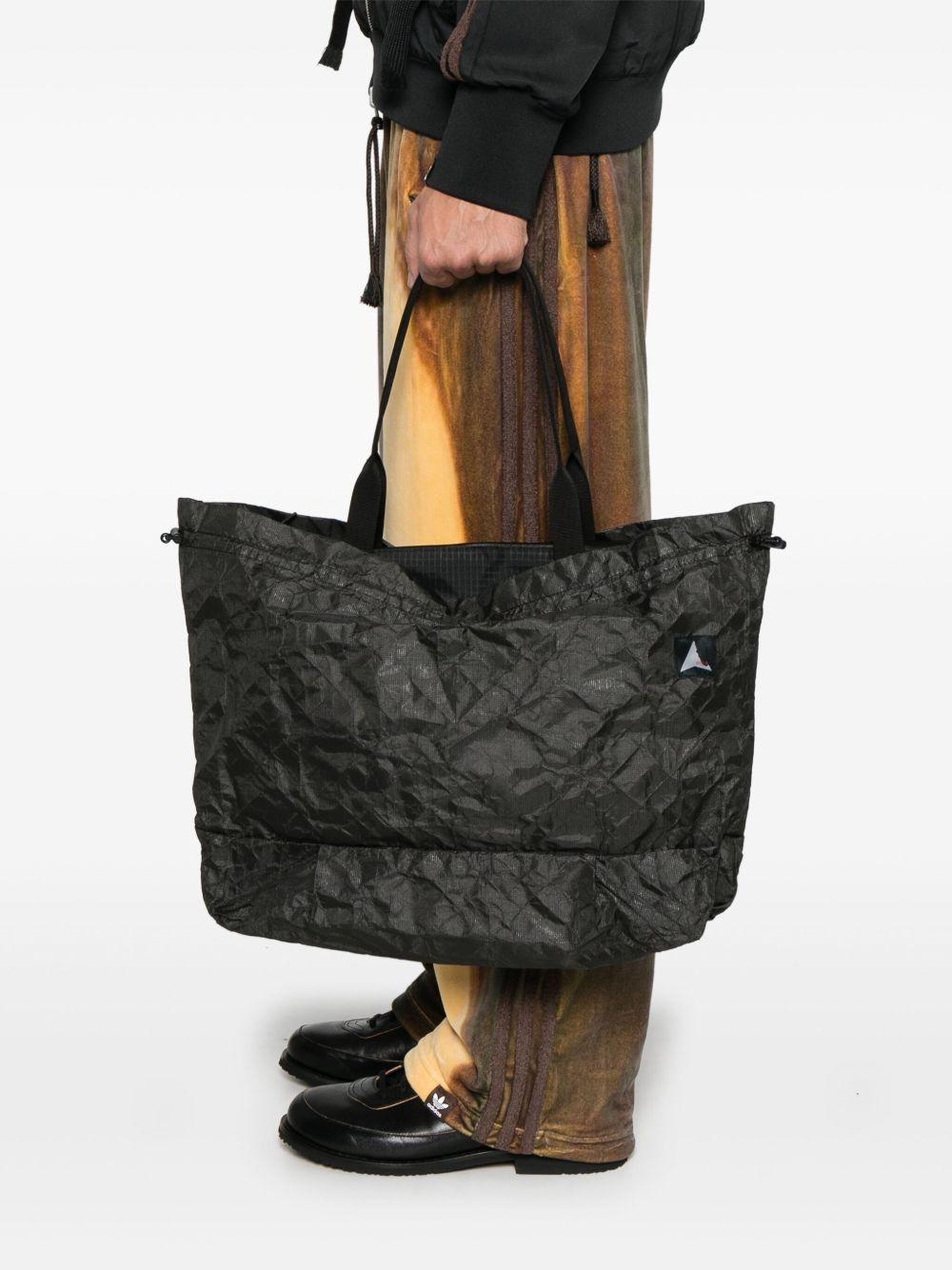 crinkled-finish tote bag Product Image