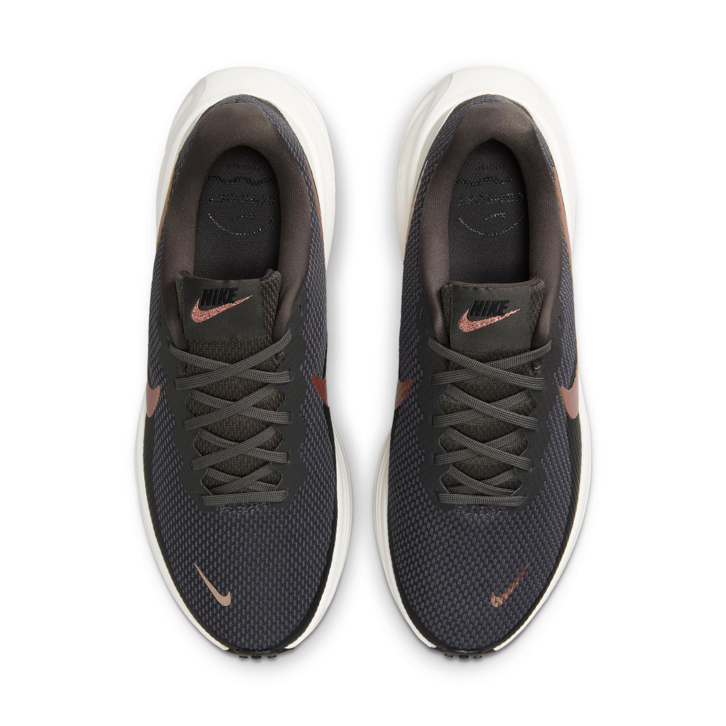 Nike Women's Revolution 8 Road Running Shoes Product Image
