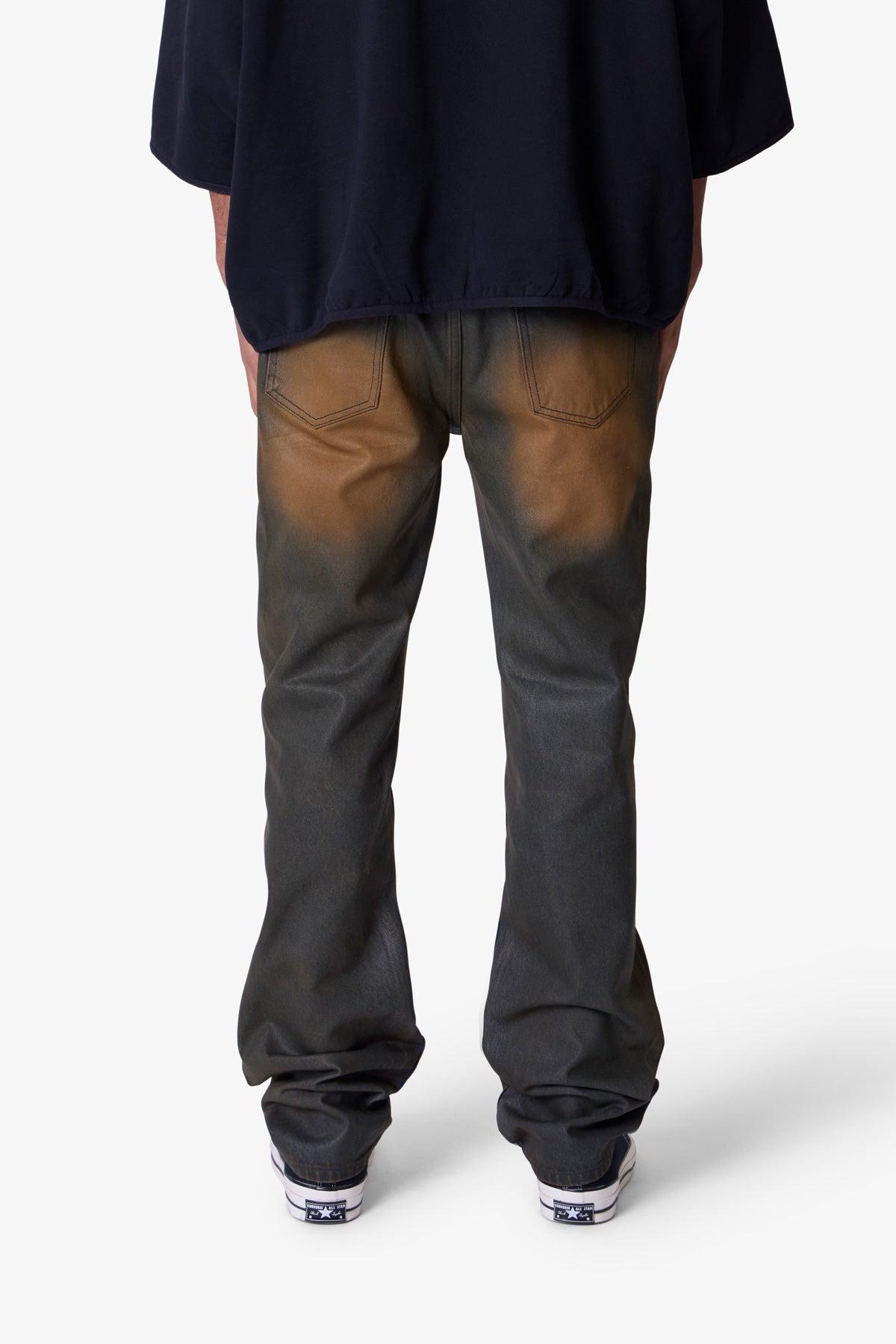 D732 Rust Wash Denim - Black/Brown Product Image